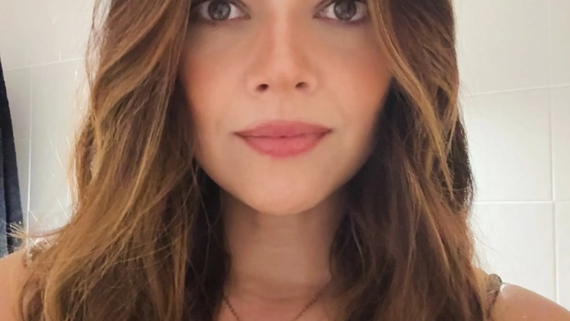 
                    Internada no hospital, jornalista da TVI faz relato: 