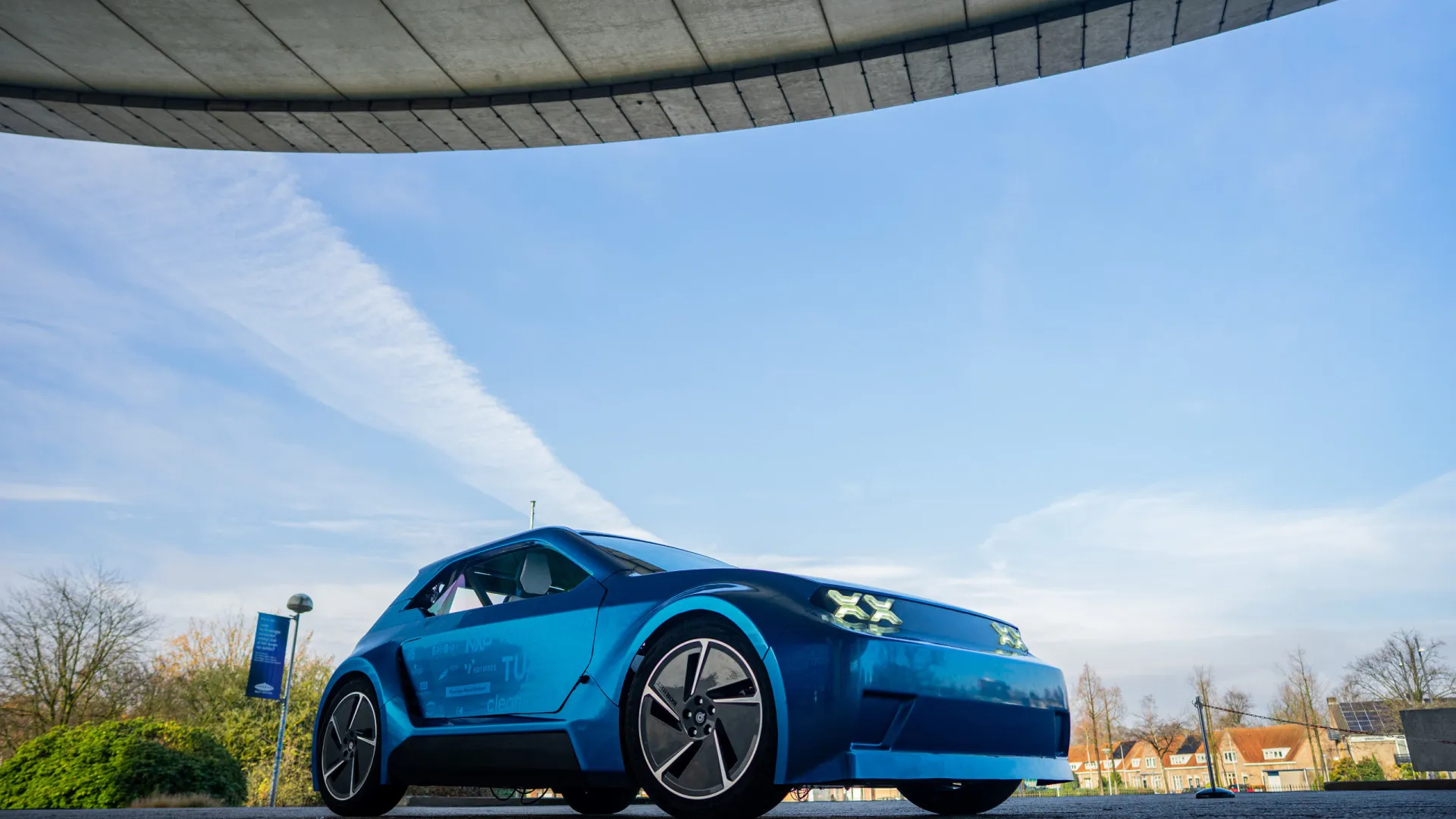 
                    E se pudesse reparar o carro em casa? Eis o que propõe o projeto Aria
                