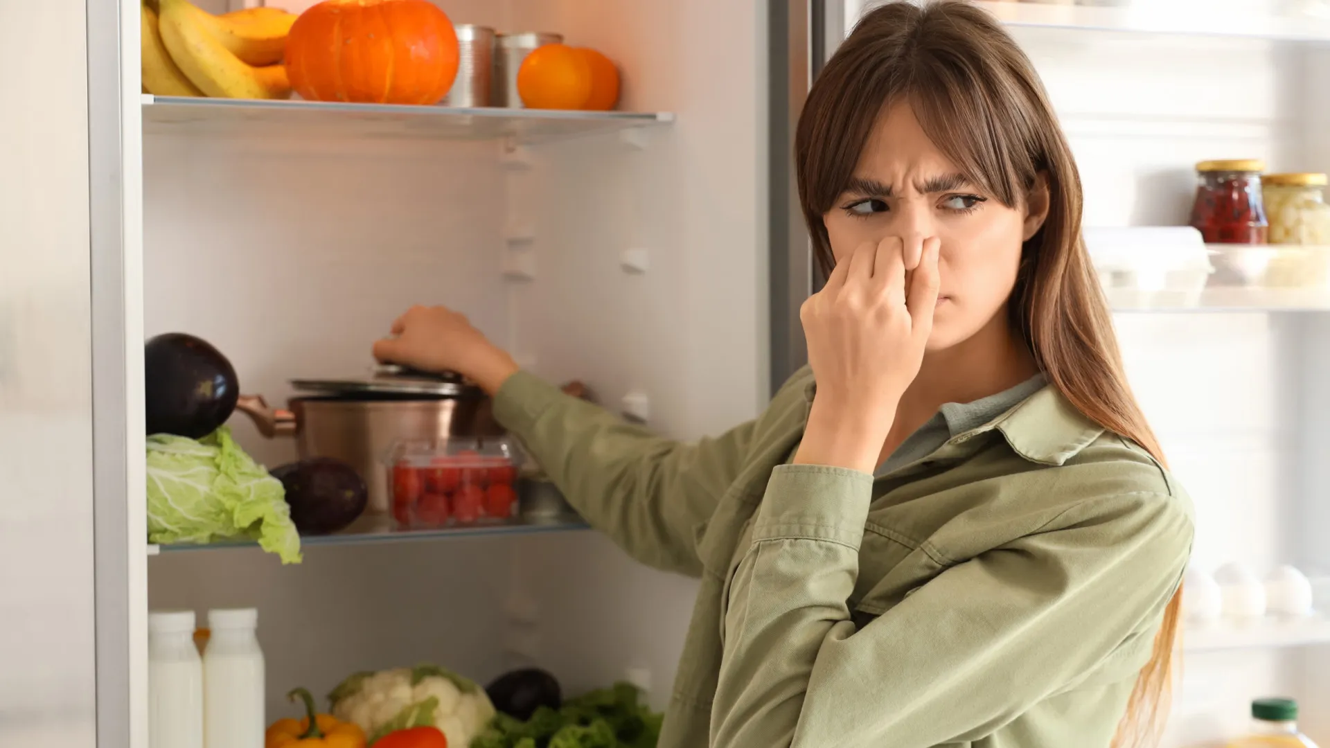 
                    Frigorífico com mau cheiro depois de limpá-lo? Eis os motivos
                