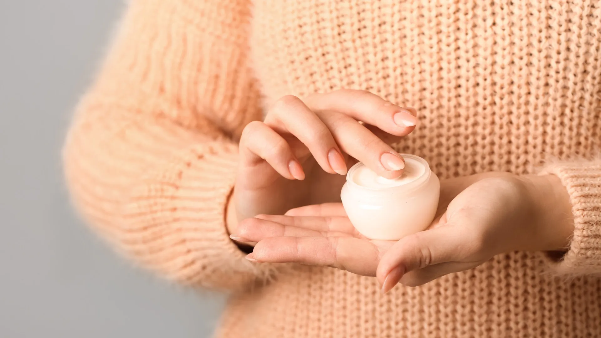 
                    Porque é que a sua pele precisa de protetor solar mesmo no inverno
                