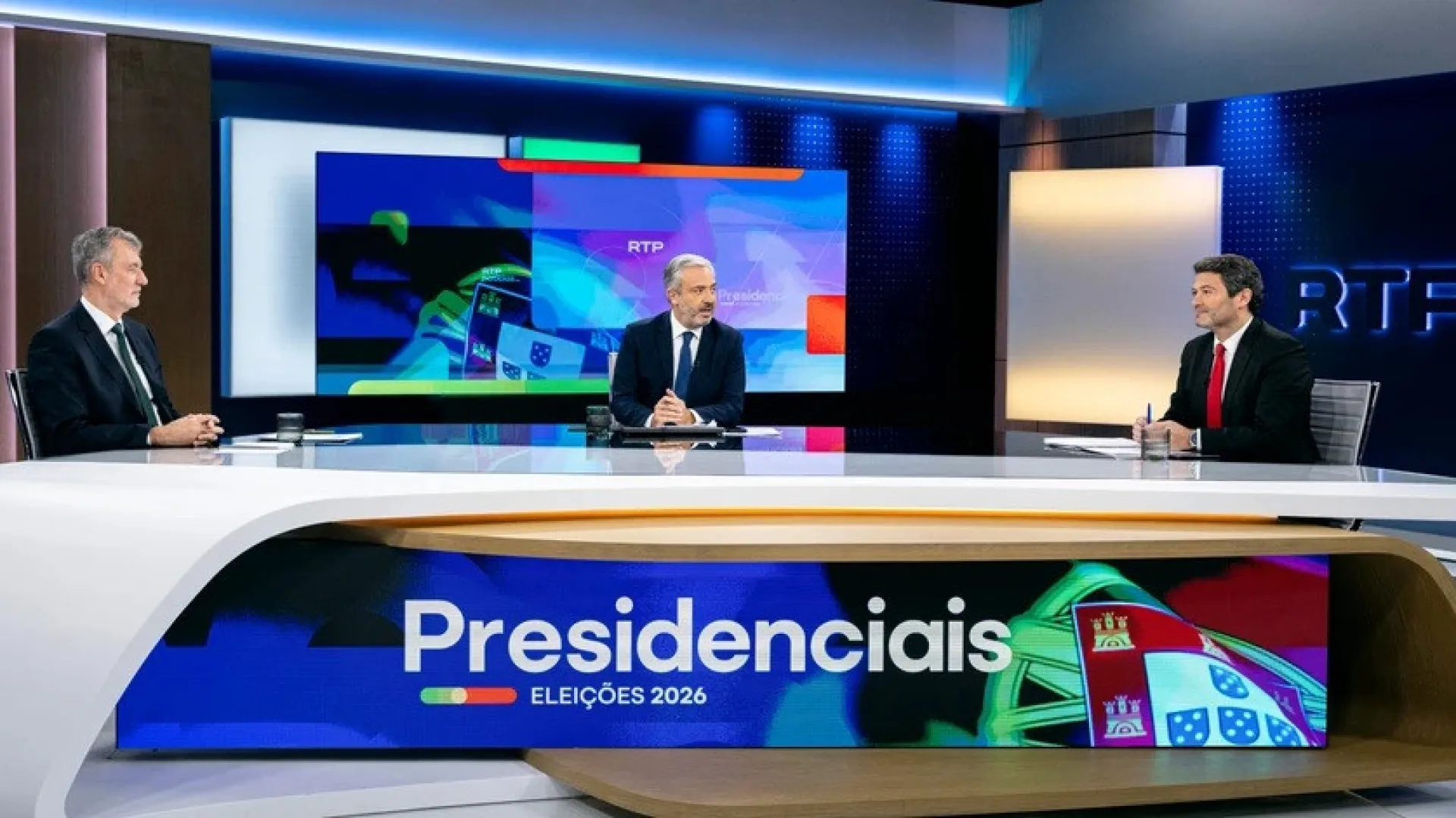 
                    Gouveia e Melo vs Ventura: Nacionalidade, Constituição (e o almoço)
                