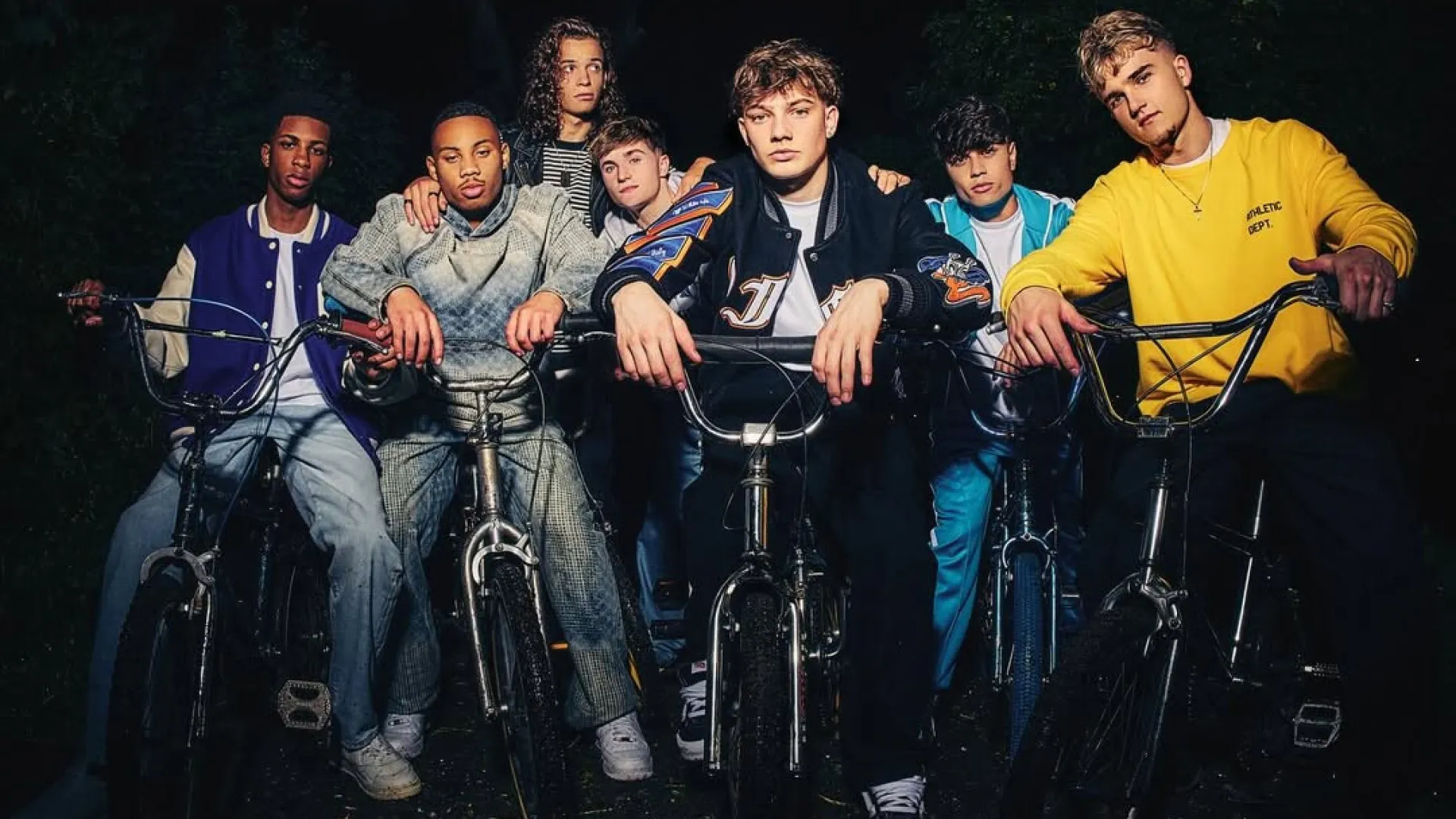 
                    Depois dos One Direction, Simon Cowell cria nova banda: E há um português
                