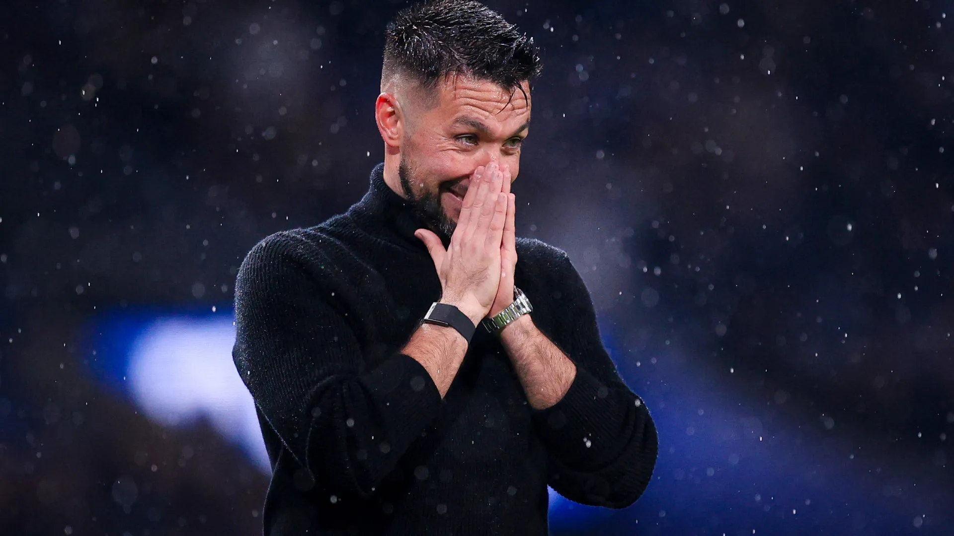 
                    Farioli volta a apresentar novidades. O onze do FC Porto com o Famalicão
                