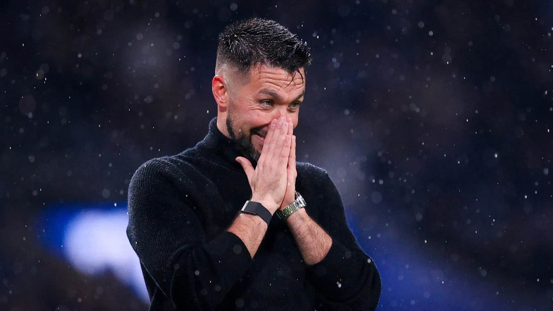 
                    Farioli visa Estrela após vitória do FC Porto: 