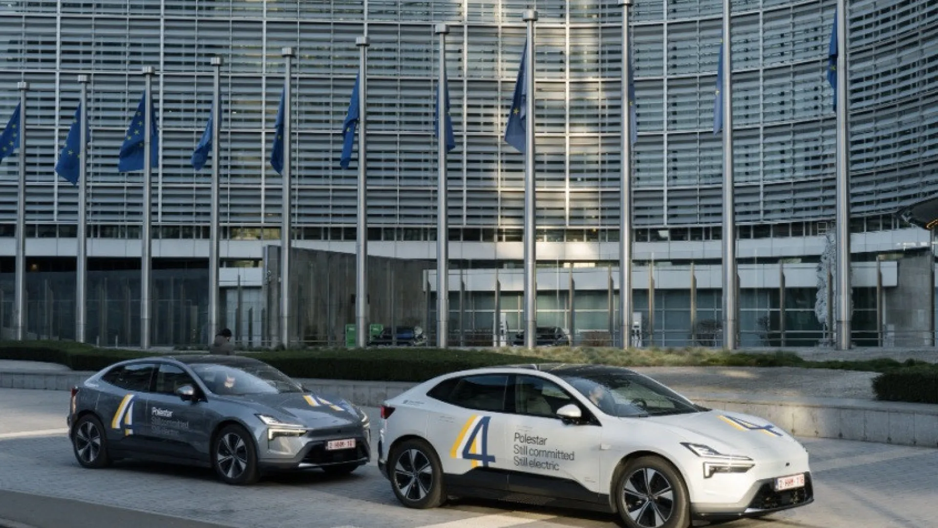 
                    Polestar manifestou-se em Bruxelas contra revisão das metas climáticas
                