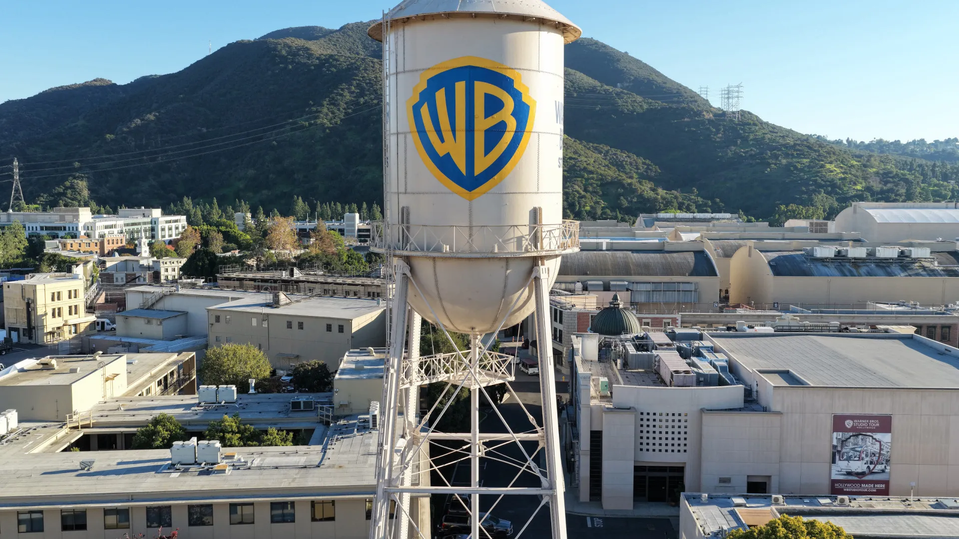 Warner Bros recomenda que acionistas rejeitem oferta da Paramount