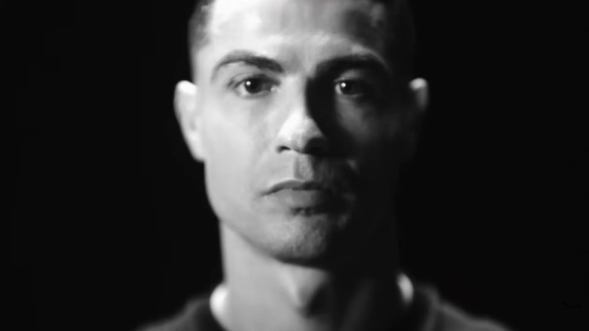 
                    Cristiano Ronaldo promove Arábia: 