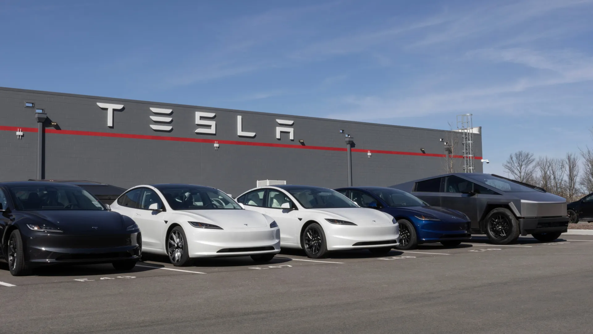 
                    Enganador? Tesla poderá ter de mudar nome Autopilot para evitar suspensão
                