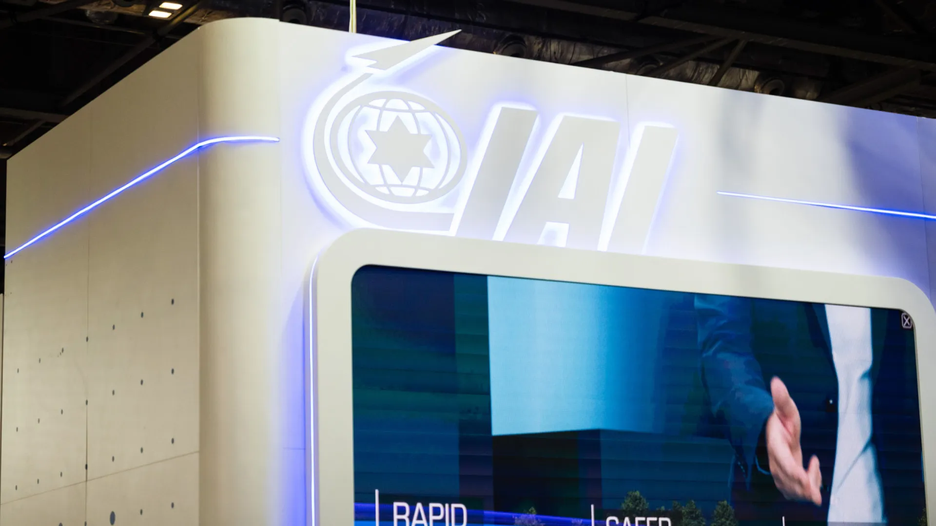 
                    Israel reforça venda histórica de armas à Alemanha
                