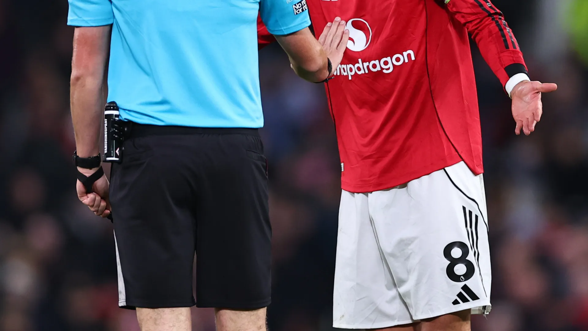 
                    Bruno Fernandes revela conselhos dos árbitros: 