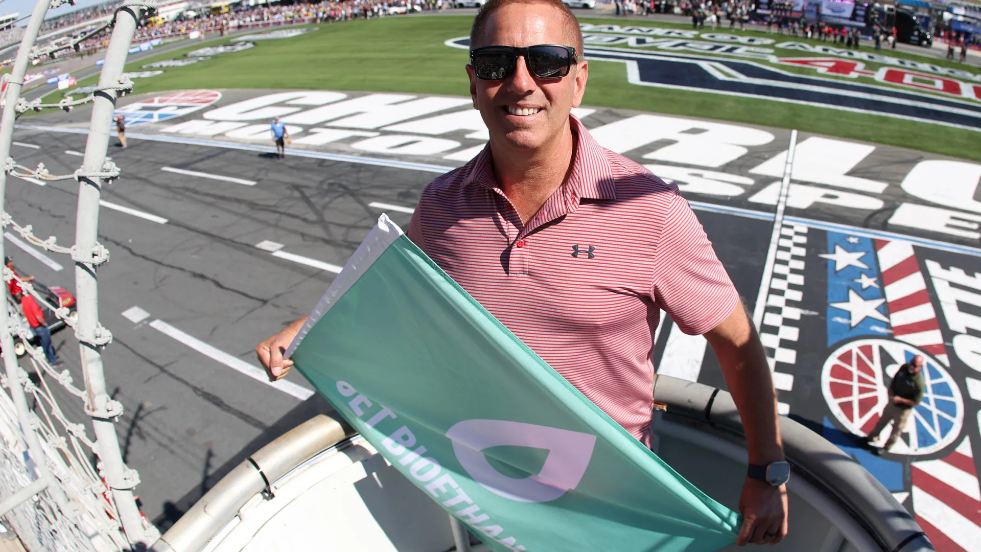 
                    Ex-piloto NASCAR Greg Biffle e família morreram em queda de jato
                