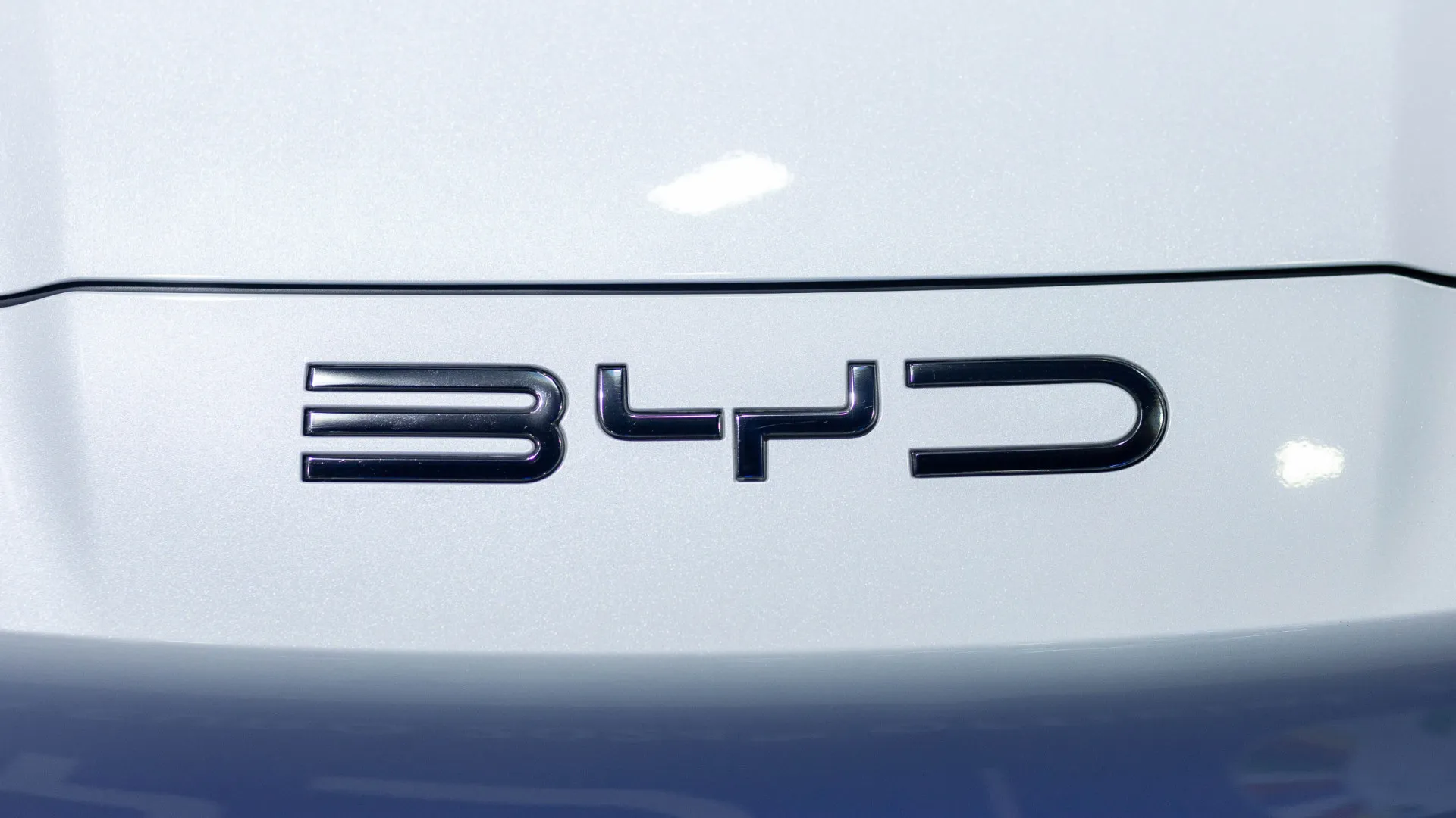 
                    BYD prepara híbrido plug-in pensado para a Europa. Eis o que se sabe
                