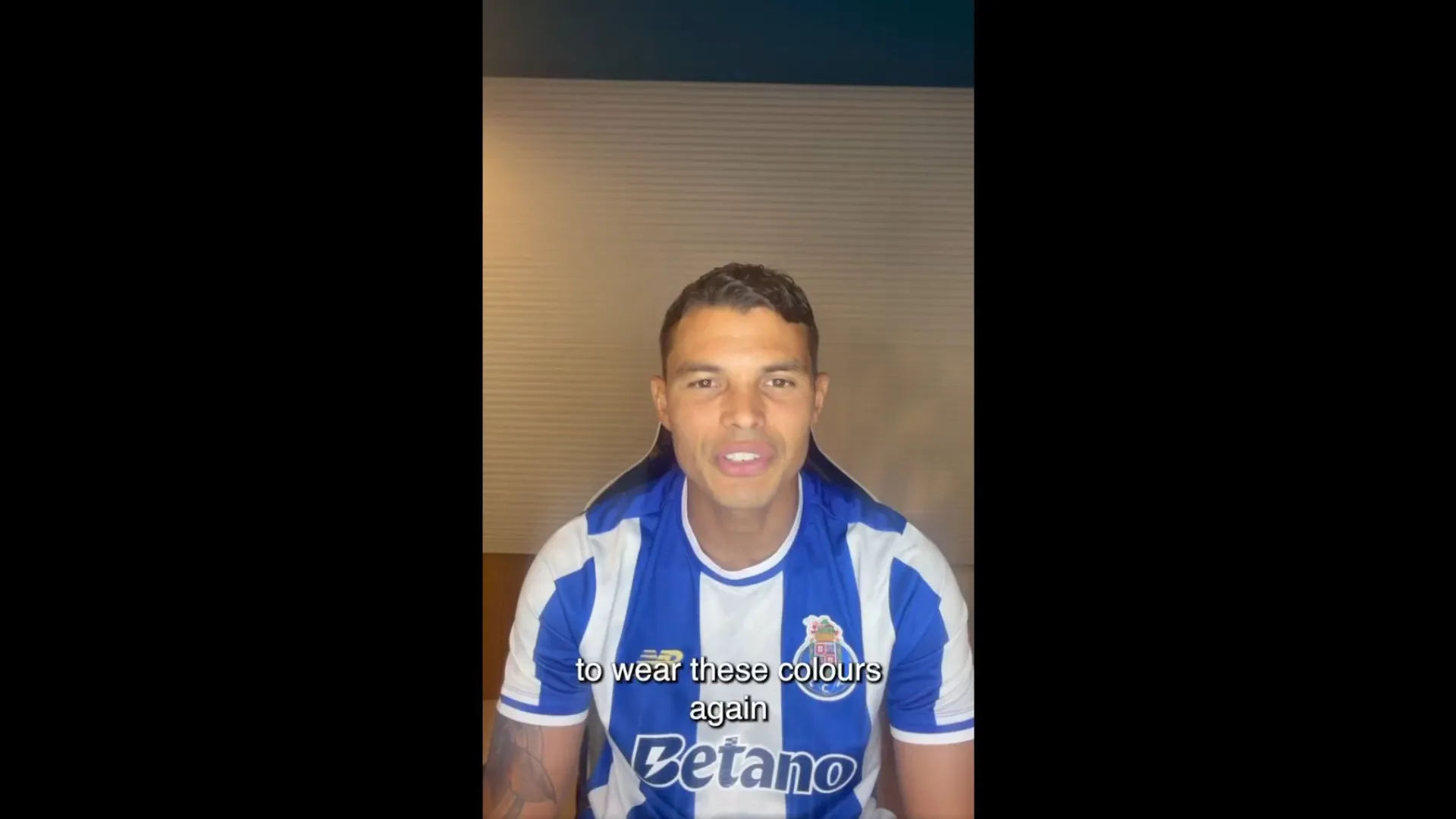 
                    Thiago Silva apela aos portistas: 