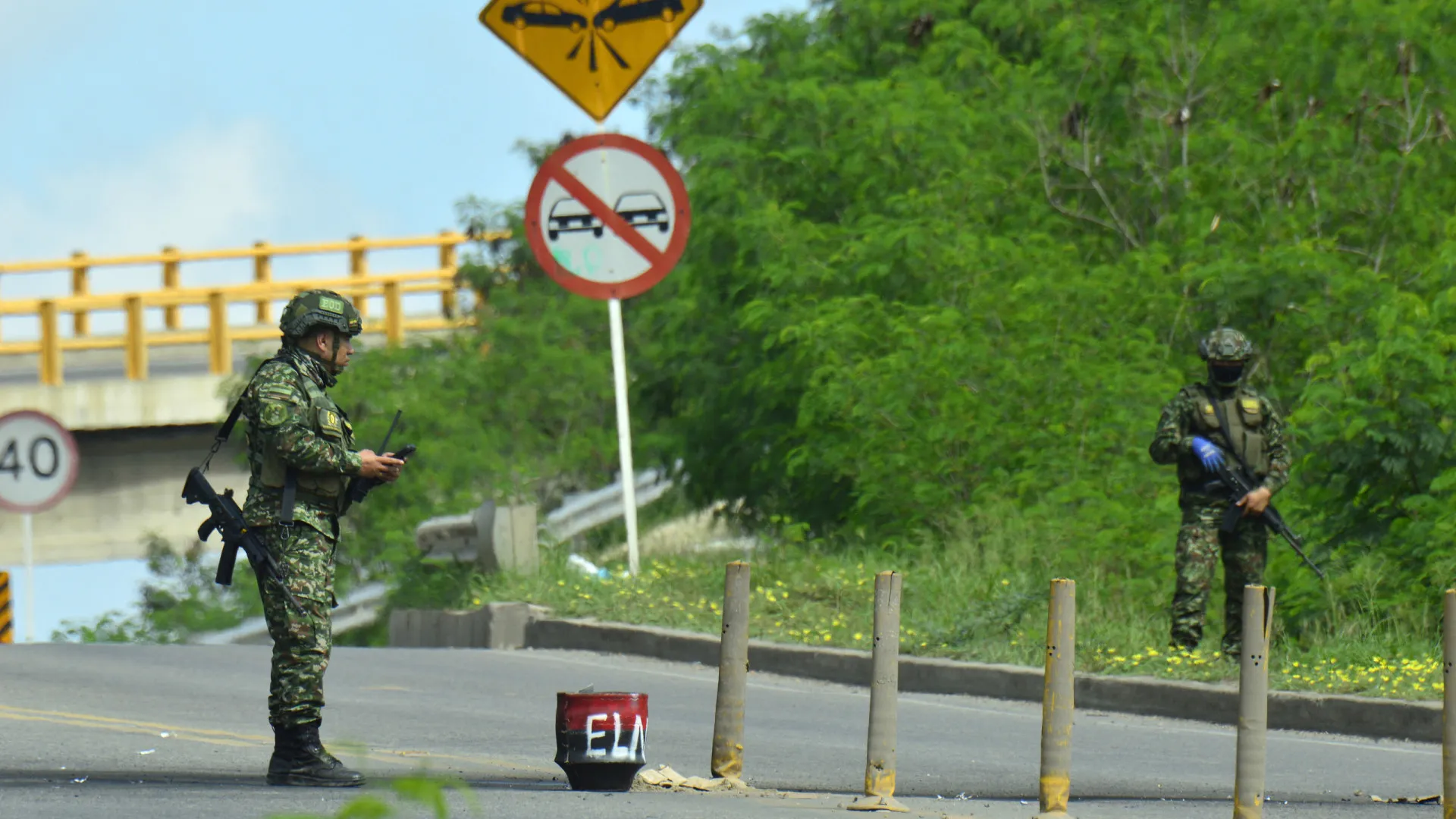 
                    ELN anuncia cessar-fogo entre 24 de dezembro e 3 de janeiro na Colômbia
                