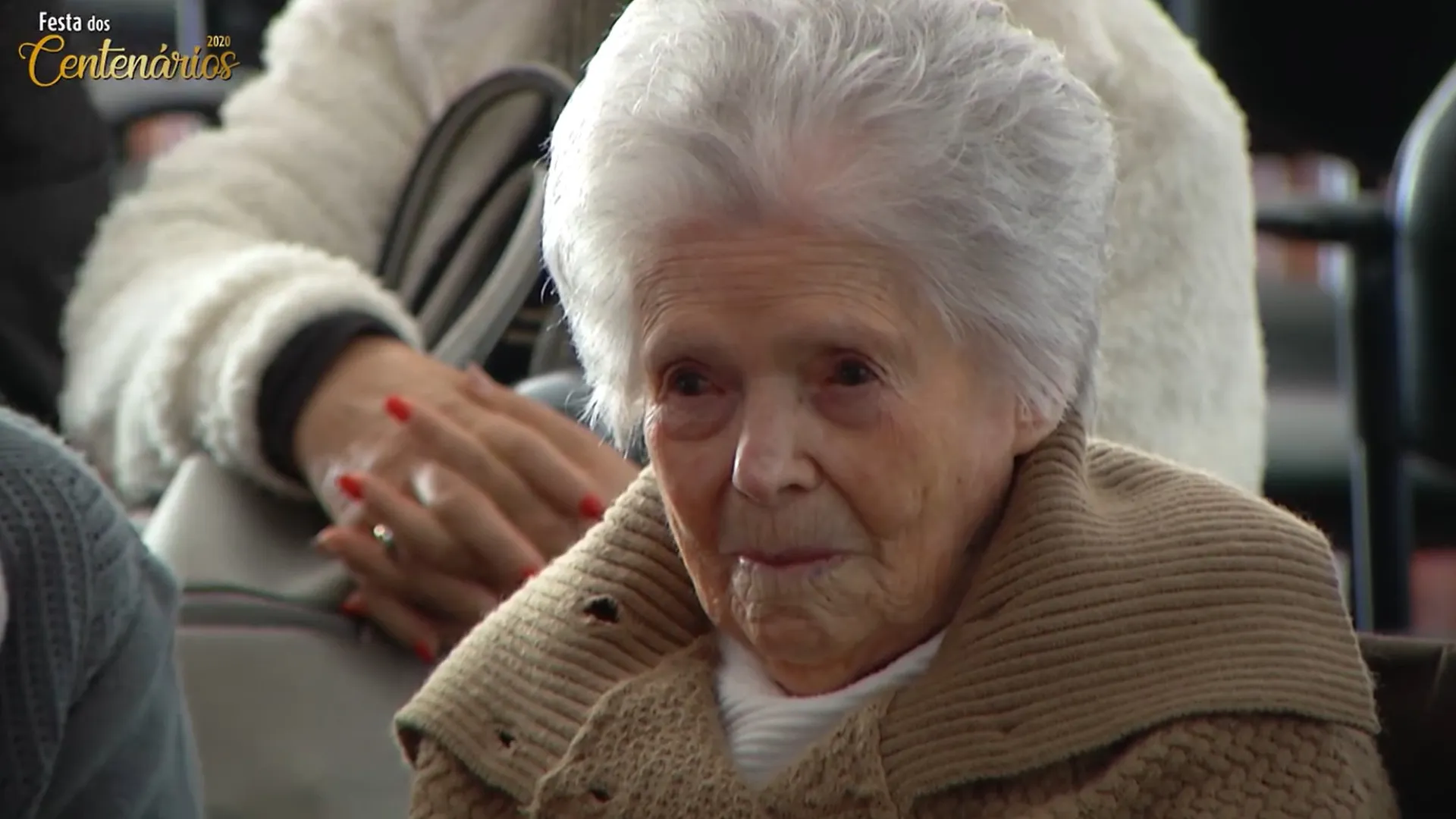
                    Mulher mais velha do país faz 113 anos: 