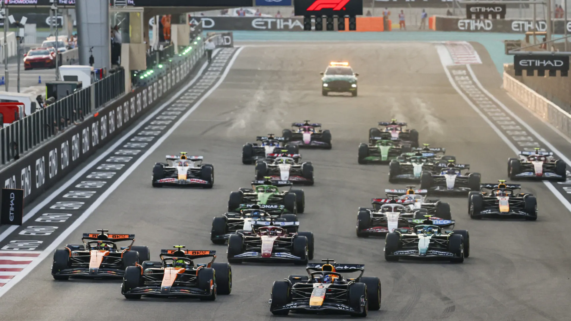 
                    Dirigente da F1 fala em 