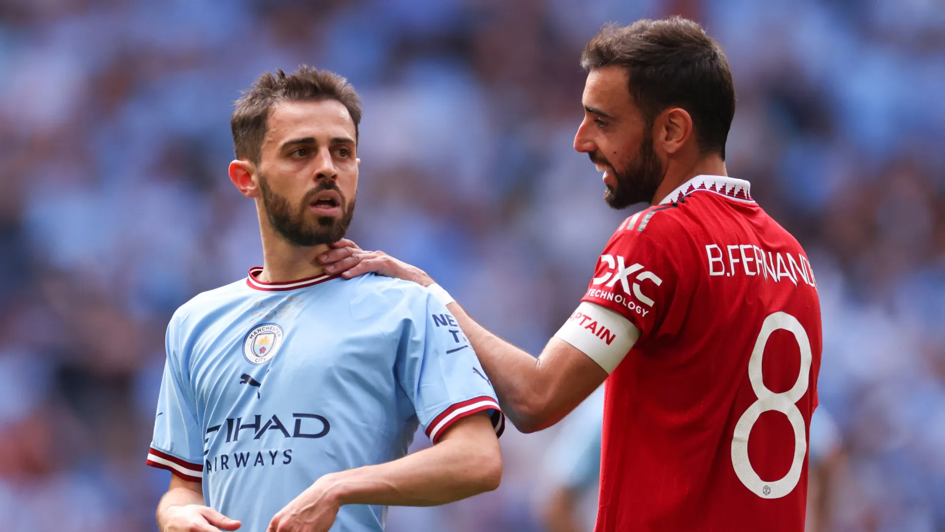 
                    Carragher surpreende com português na equipa do ano da Premier League
                