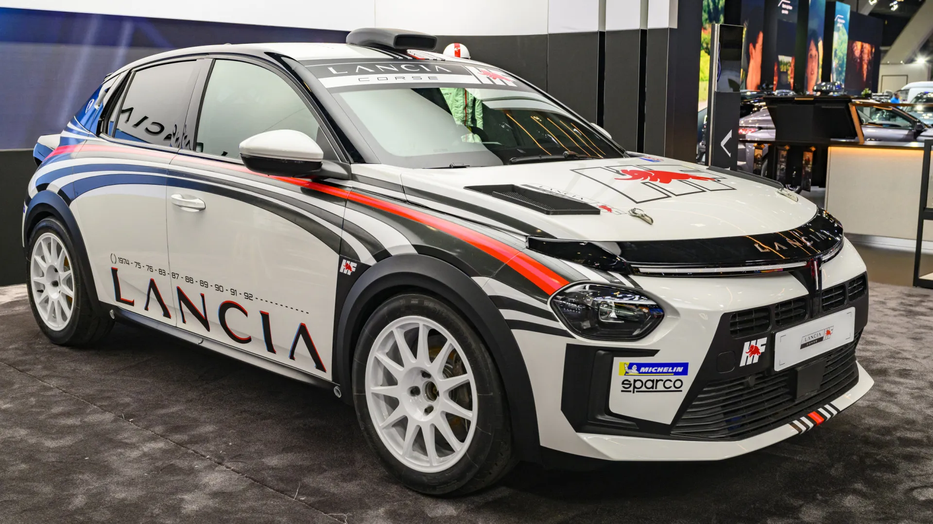 
                    Lancia vai ao Salão de Bruxelas com a gama Ypsilon HF em destaque
                