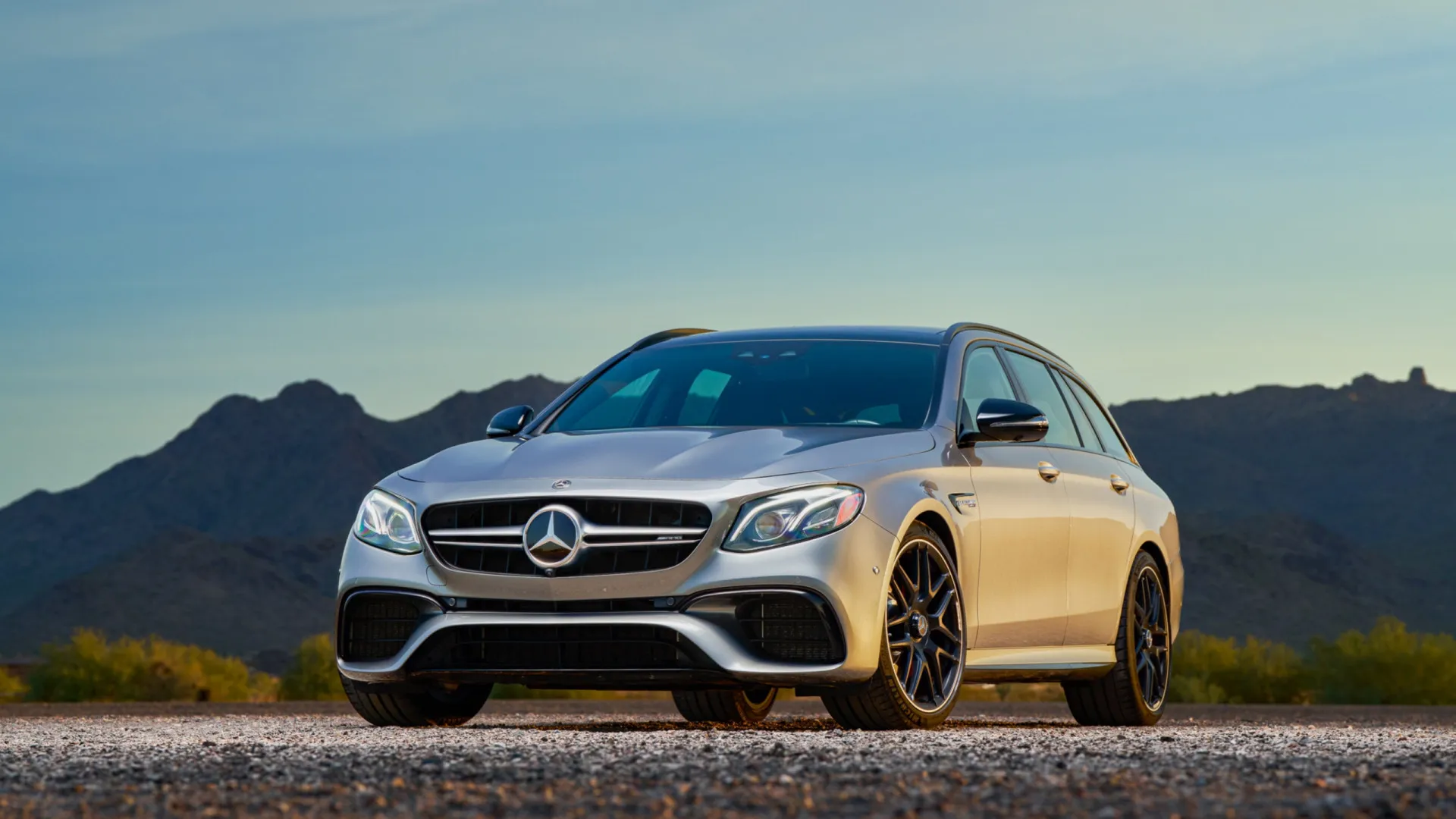 
                    Falsificação de emissões custa caro à Mercedes nos EUA
                