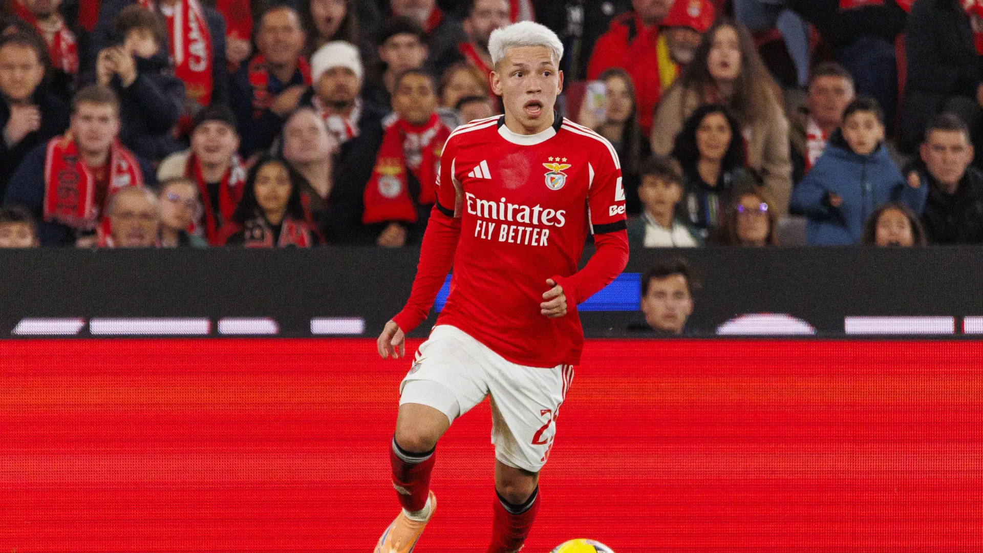 
                    Prestianni lembra fase negra no Benfica: 