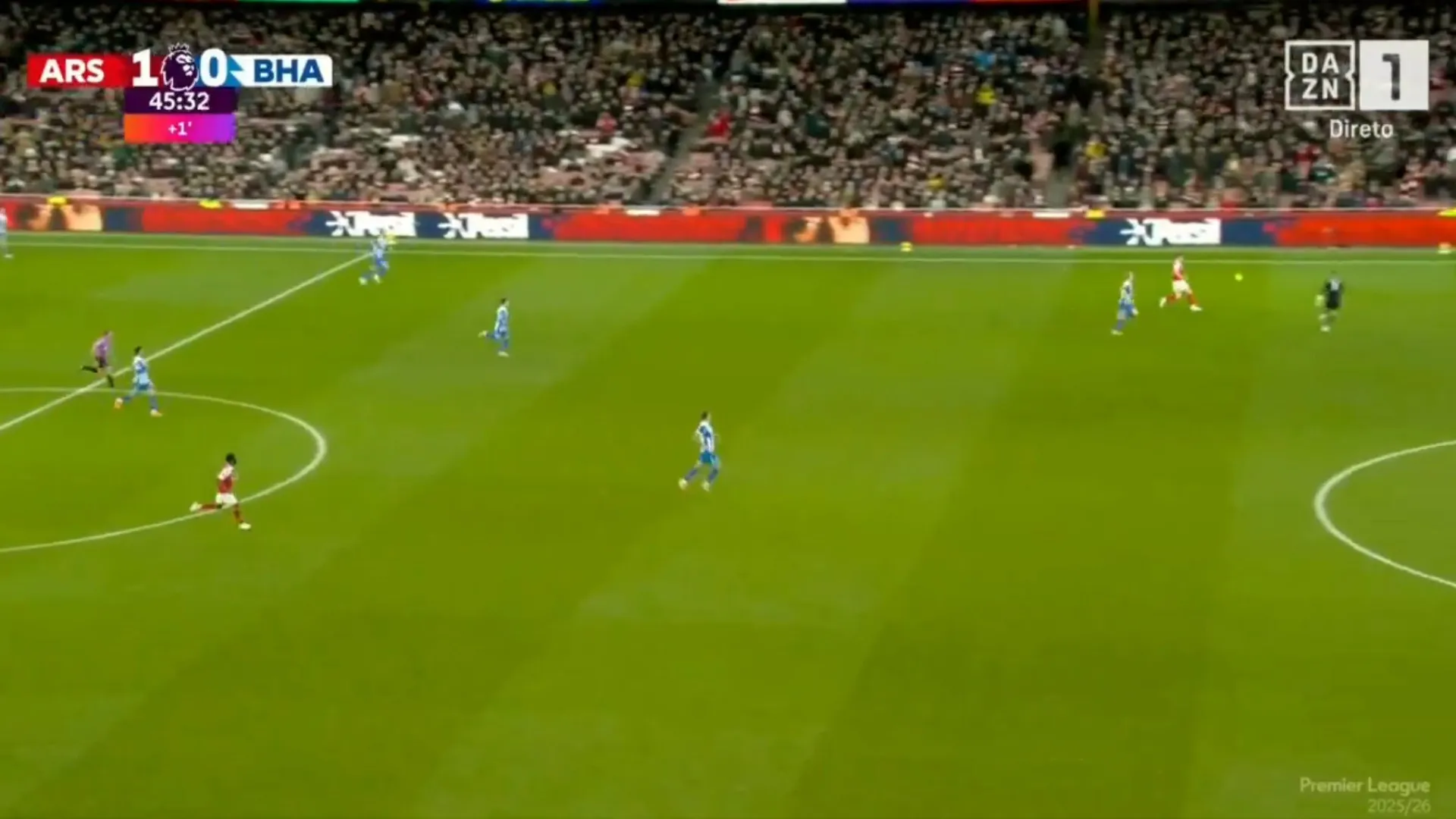 
                    Esta doeu (de certeza). Gyokeres 'atropelado' por guardião Verbruggen 
                