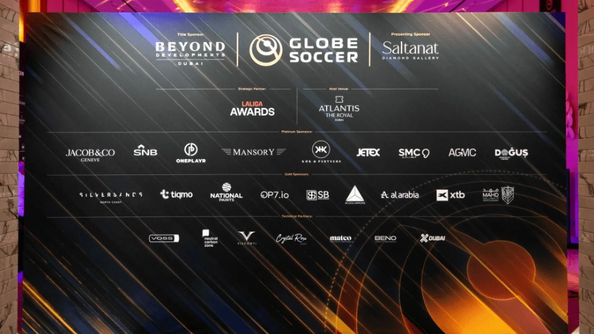 
                    EM DIRETO: Siga a entrega de prémios da Globe Soccer Awards
                