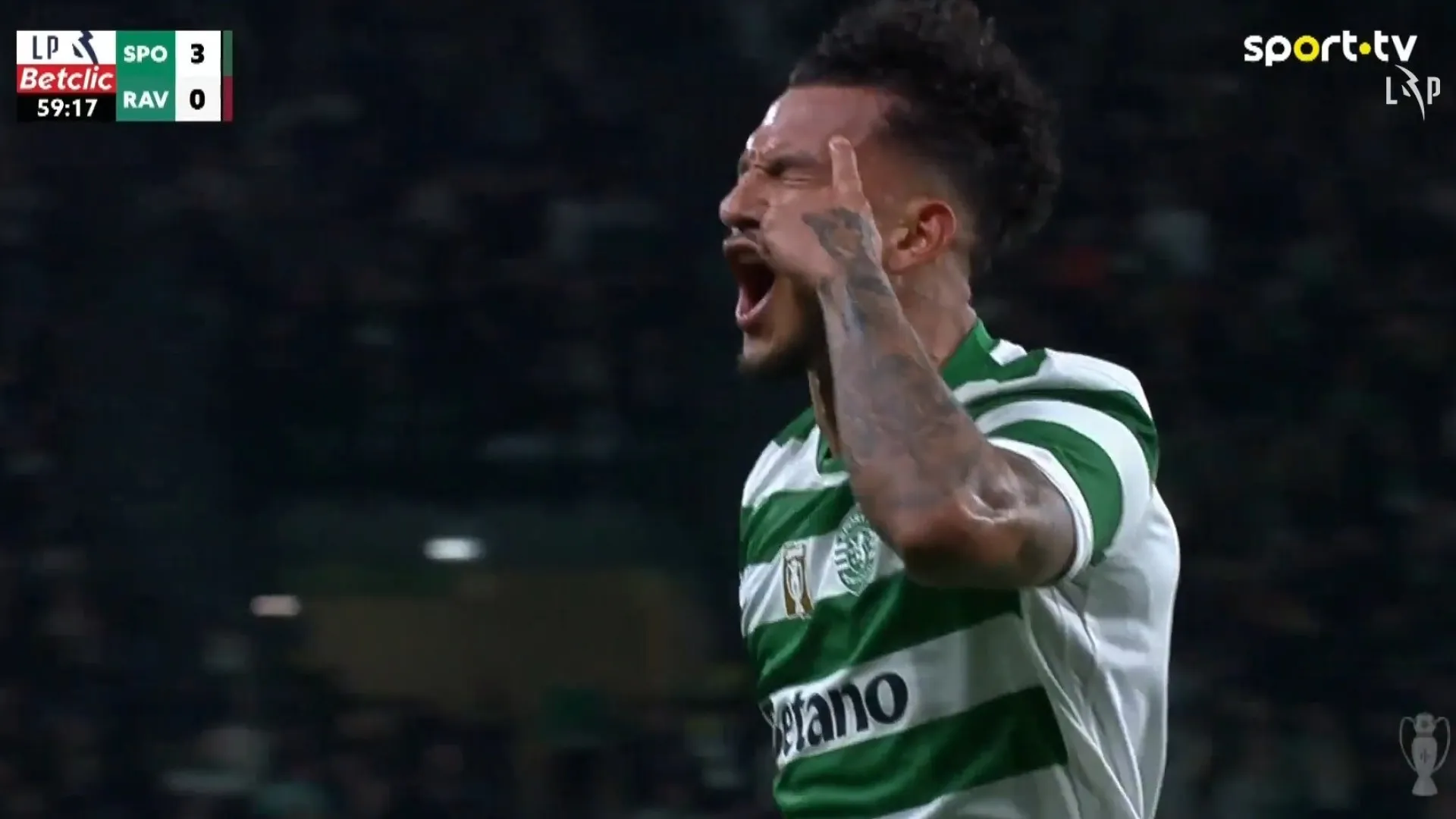 
                    Não há dois sem três. Suárez fez o hattrick em menos de 2 minutos… assim
                