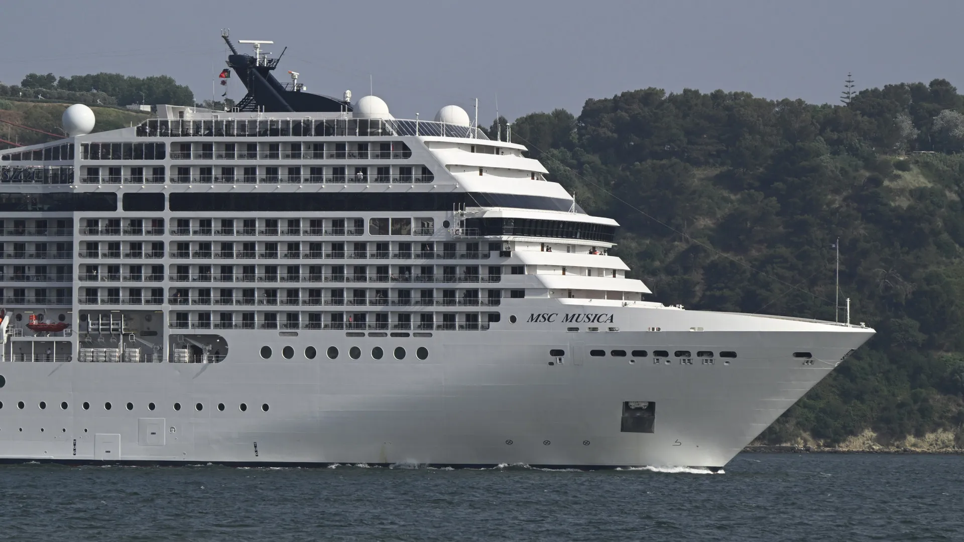 
                    Artista terá sido violada por colega em cruzeiro atracado em Portugal
                