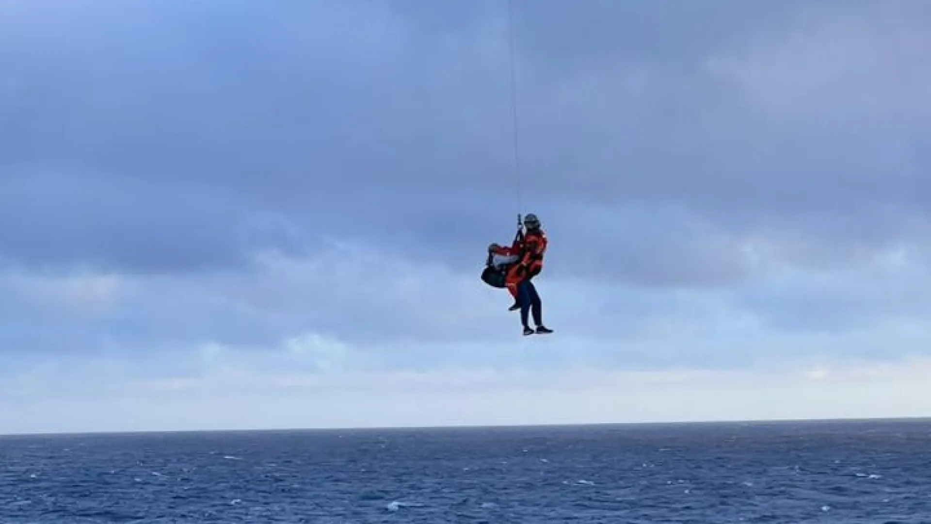 
                    Filipino a precisar de 