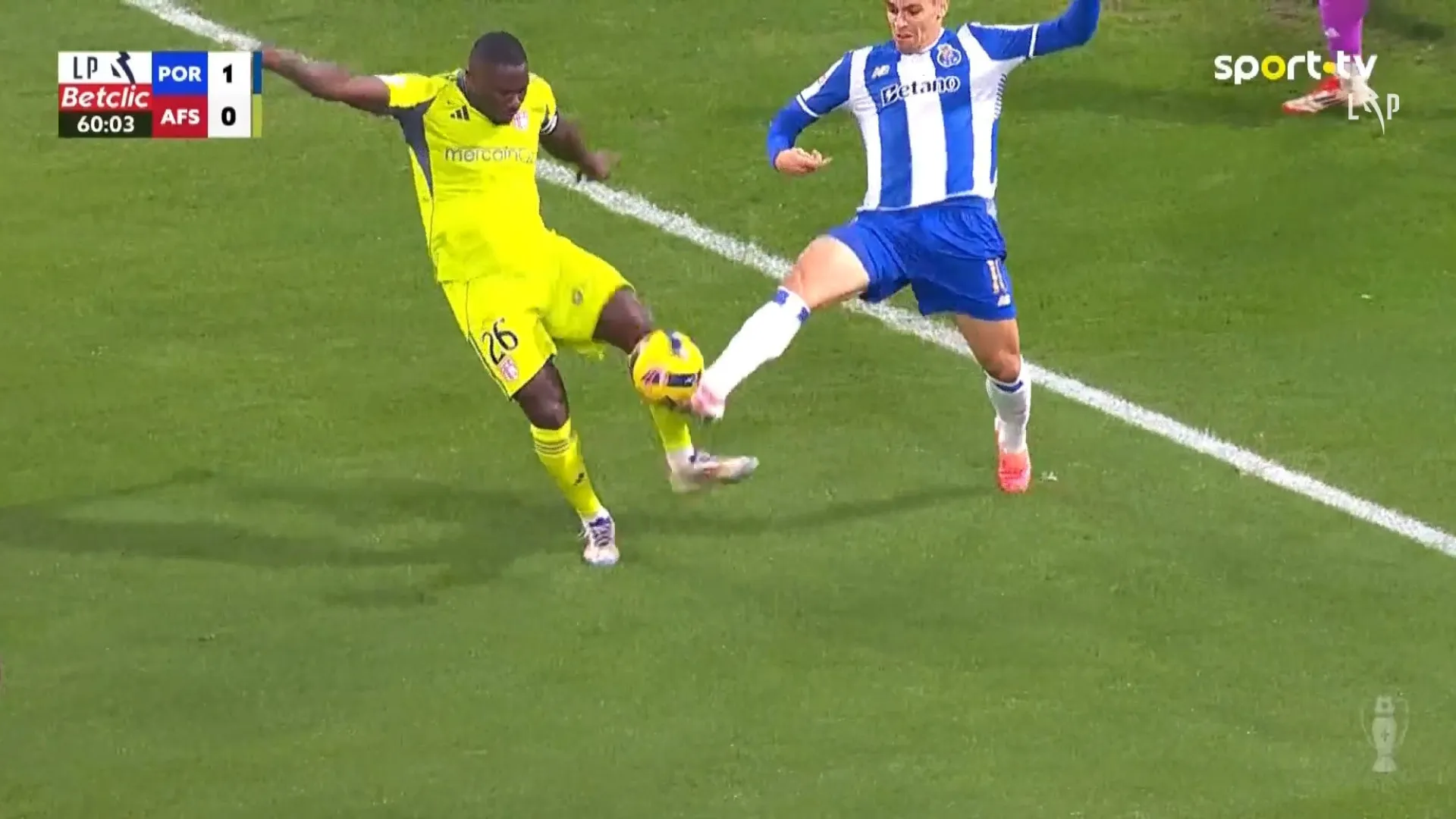 
                    Gabri Veiga 'sacou' um penálti e Samu selou a vitória do FC Porto
                