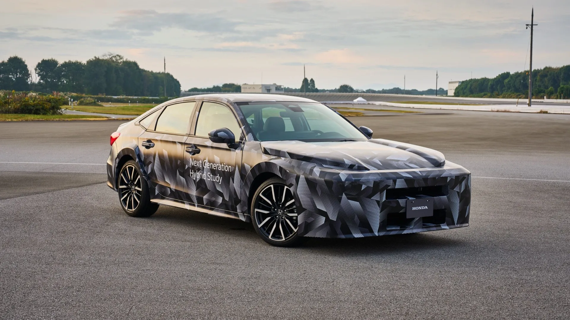 
                    Honda prepara novos híbridos que devem chegar em 2027. O que esperar?
                