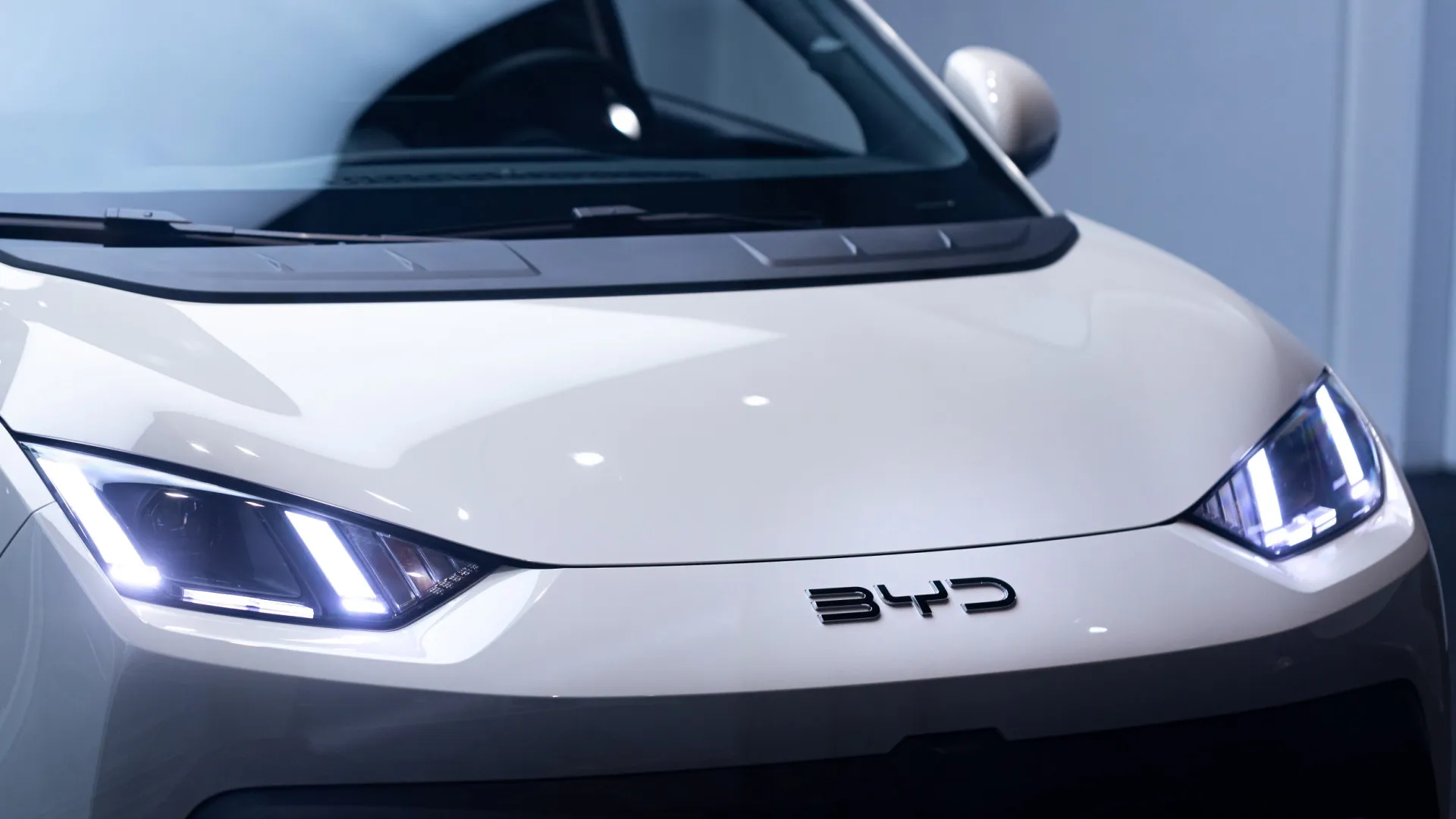 
                    Terá a BYD um 'carro voador'? Fabricante reagiu a rumores da China
                