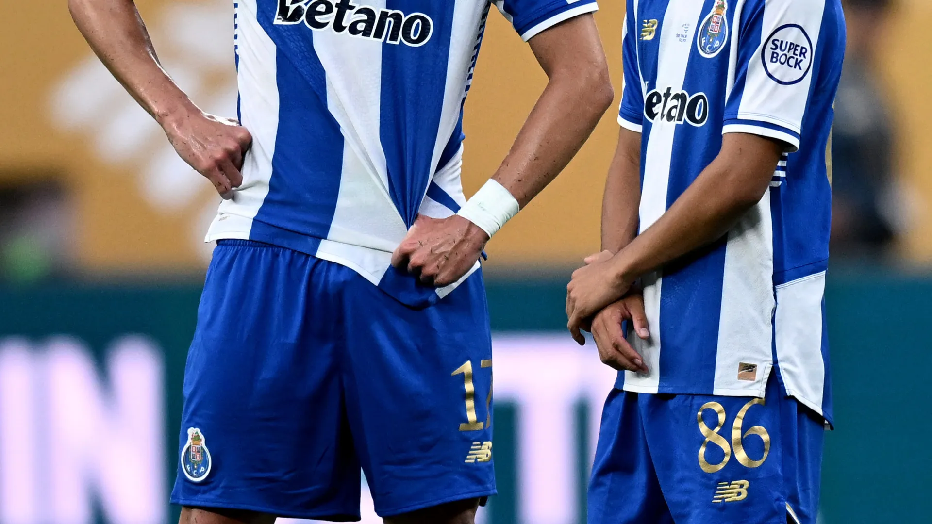 
                    Rodrigo Mora brilha, Gabri Veiga não fica atrás. Farioli enfrenta dilema
                