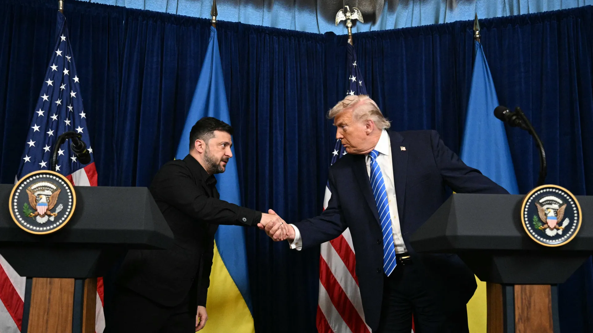 
                    Zelensky admite envio de tropas norte-americanas para a Ucrânia
                