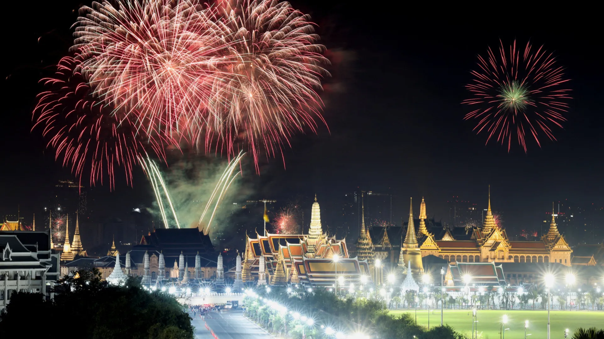 
                    AO MINUTO: Ásia entra (em força) em 2026; Minuto de silêncio em Sydney
                