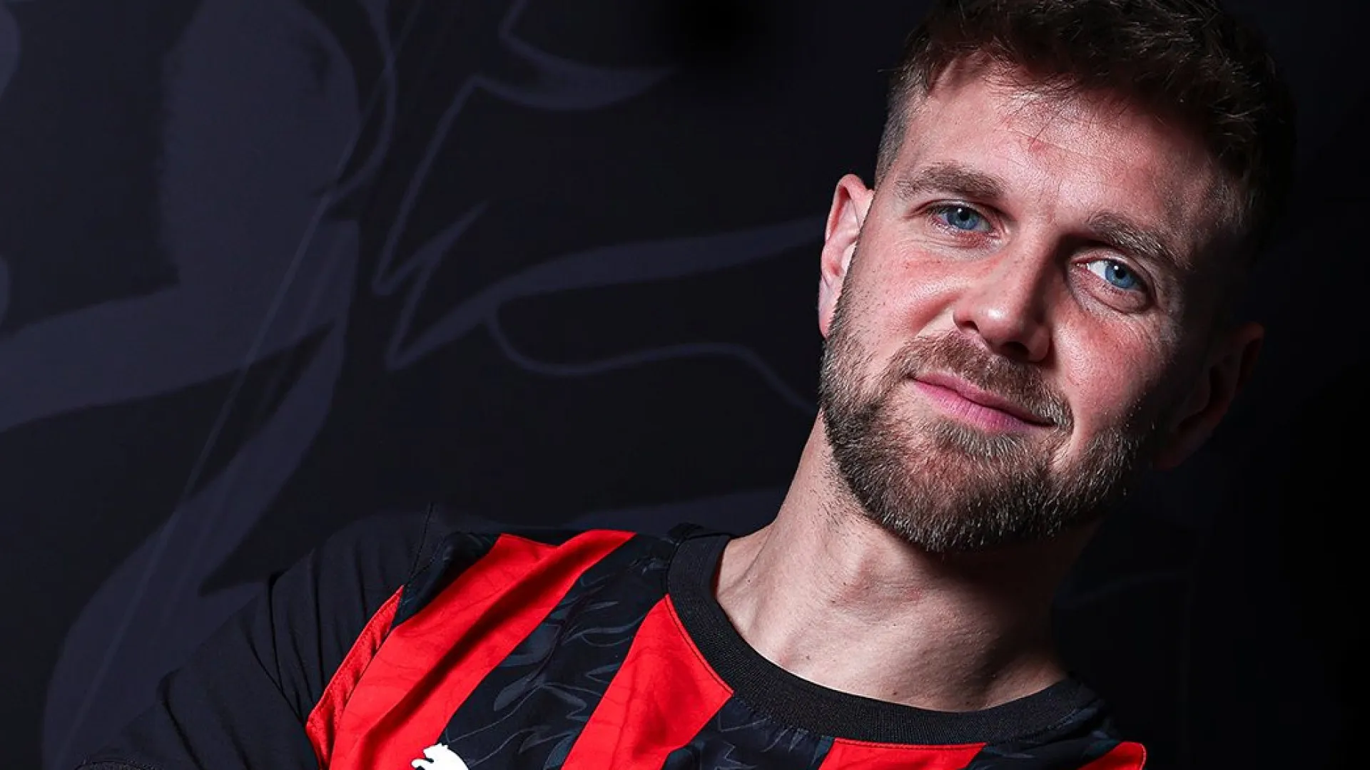 
                    Oficial: Nuno Espírito Santo e West Ham emprestam Füllkrug ao AC Milan
                