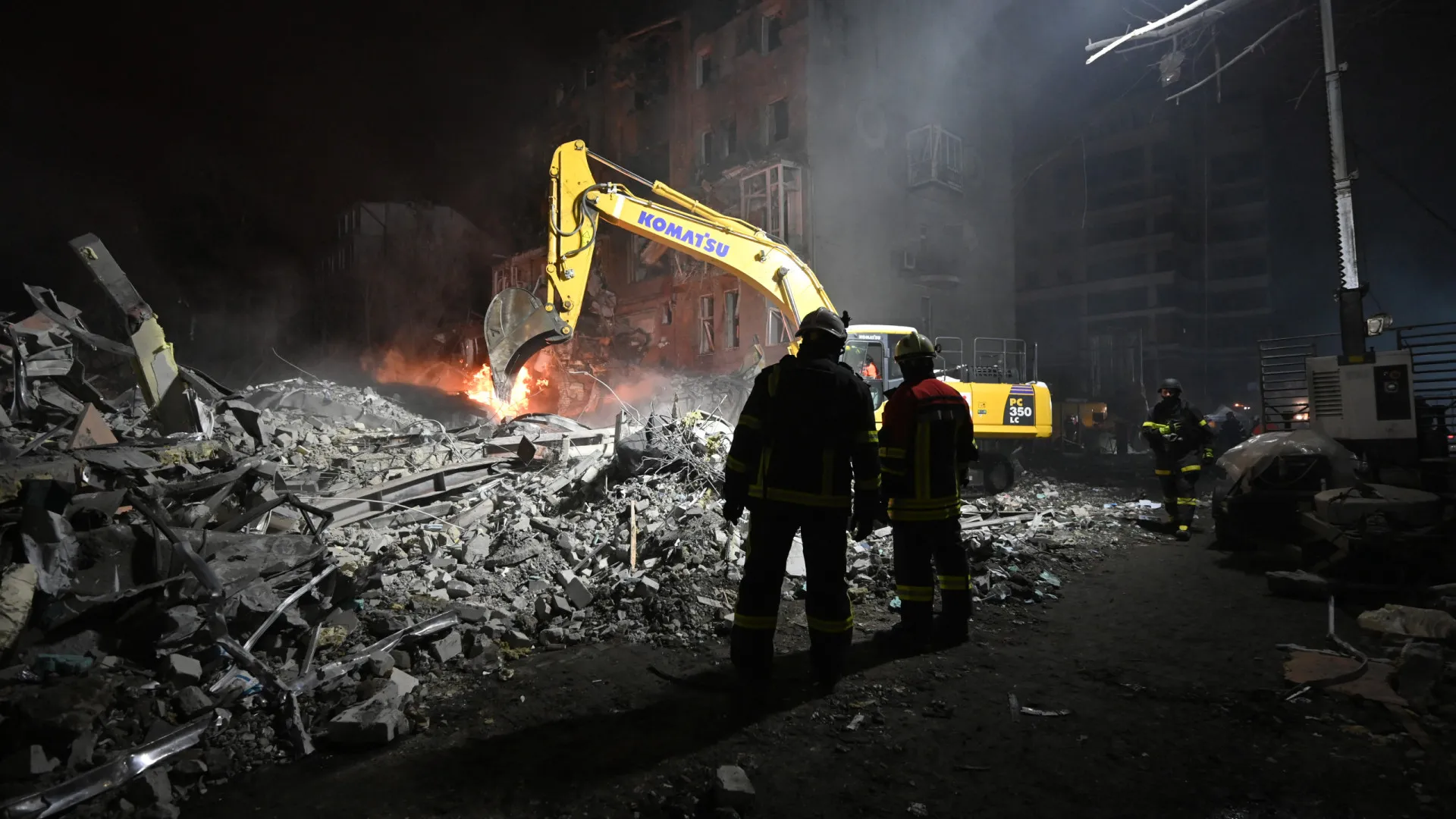 
                    Quatro membros de uma família, incluindo crianças, morrem em ataque em Kharkiv
                