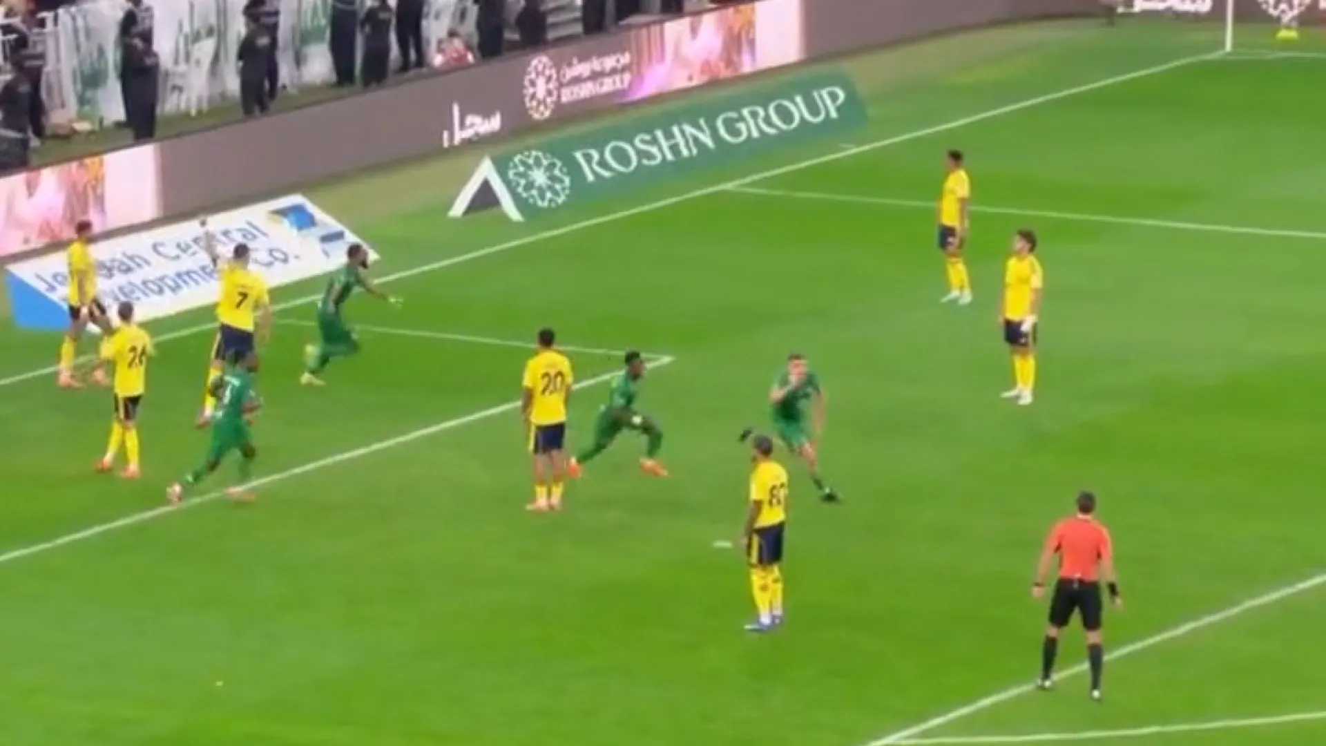 
                    Cristiano Ronaldo e companhia caem com estrondo às custas de ex-Sporting
                