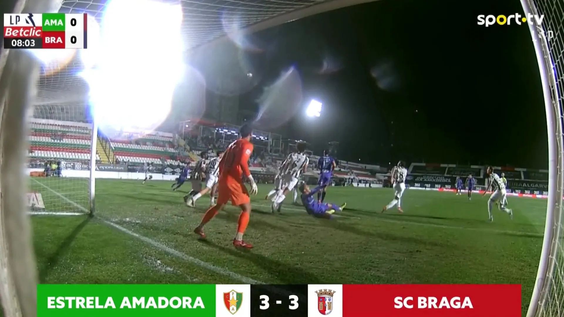 
                    Loucura na Amadora. Assim foi o empate entre Estrela e Sporting de Braga
                