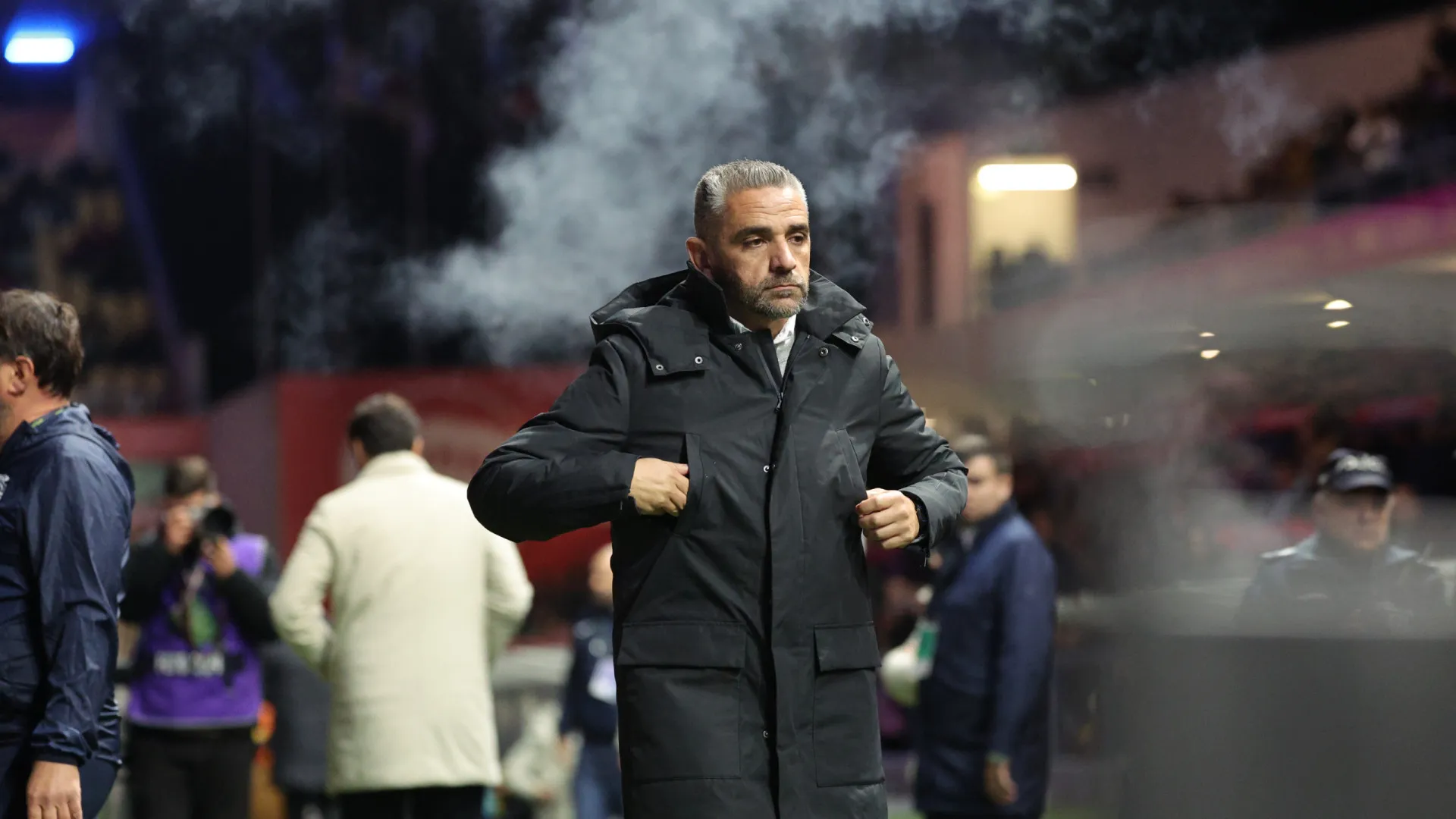 
                    Rui Borges não é um treinador sexy, tudo bem. Não pode é ser panhonha
                