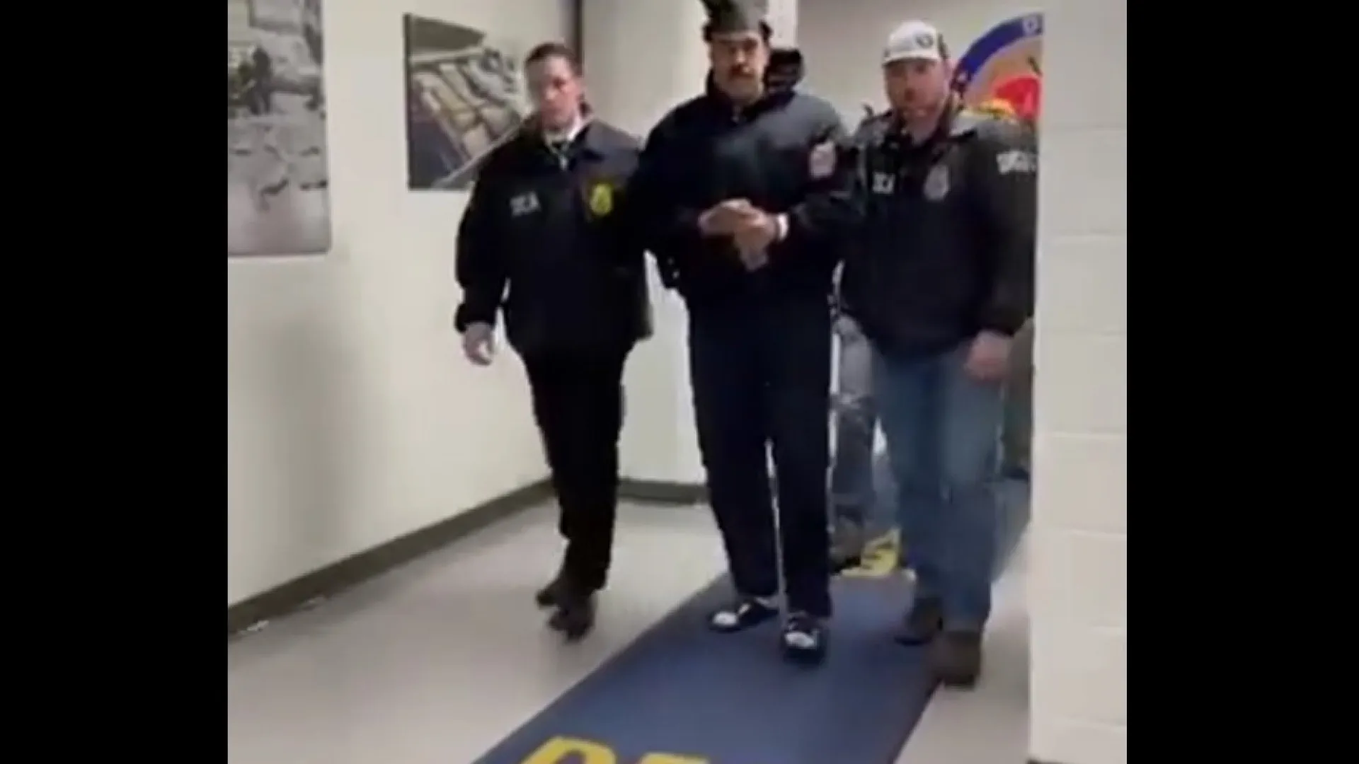 Vídeo. Maduro já está em prisão de Brooklyn (e deseja "bom ano novo")