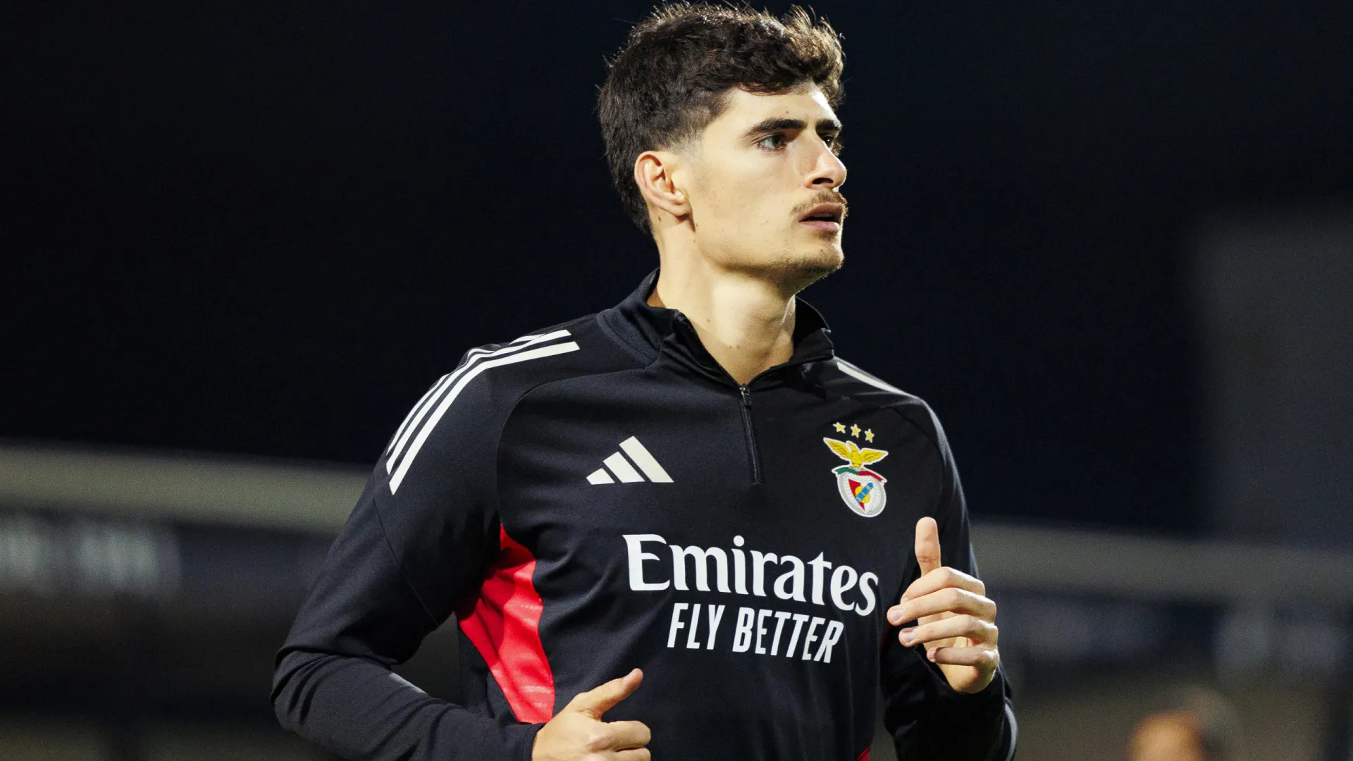 
                    Benfica revela lesão de António Silva sofrida antes do jogo com o Estoril
                