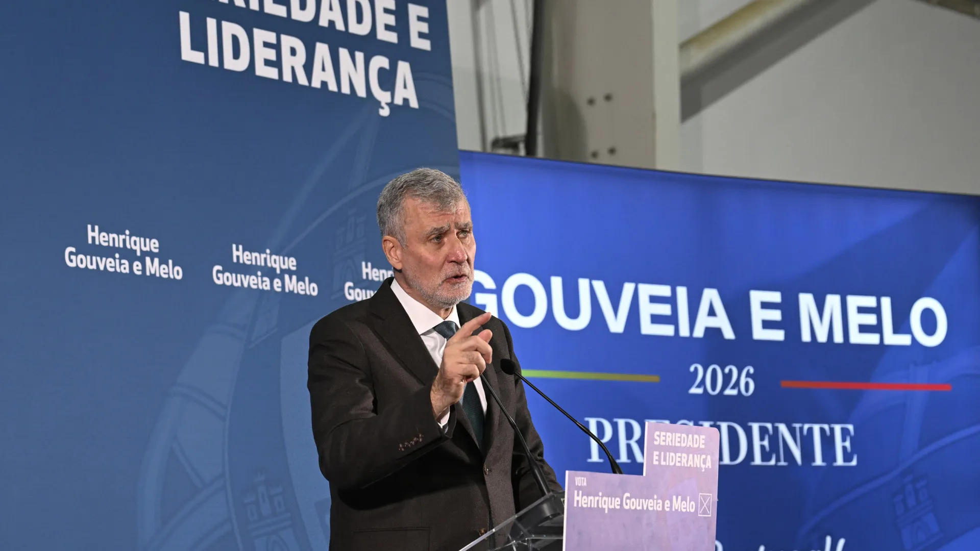 Gouveia e Melo concorda com devolução de diplomas da Saúde por Marcelo