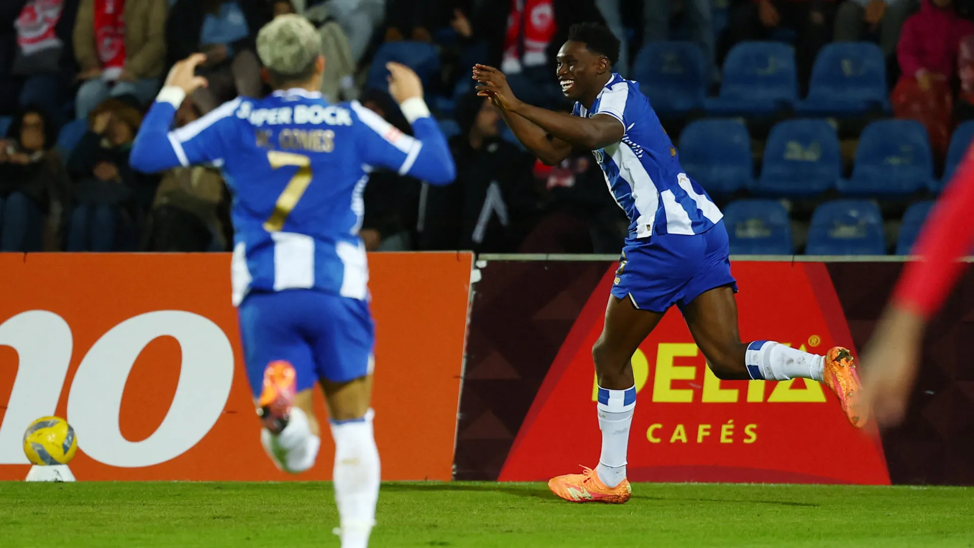 
                    Confirmado: FC Porto bate recorde absoluto de pontos à 17.ª jornada
                