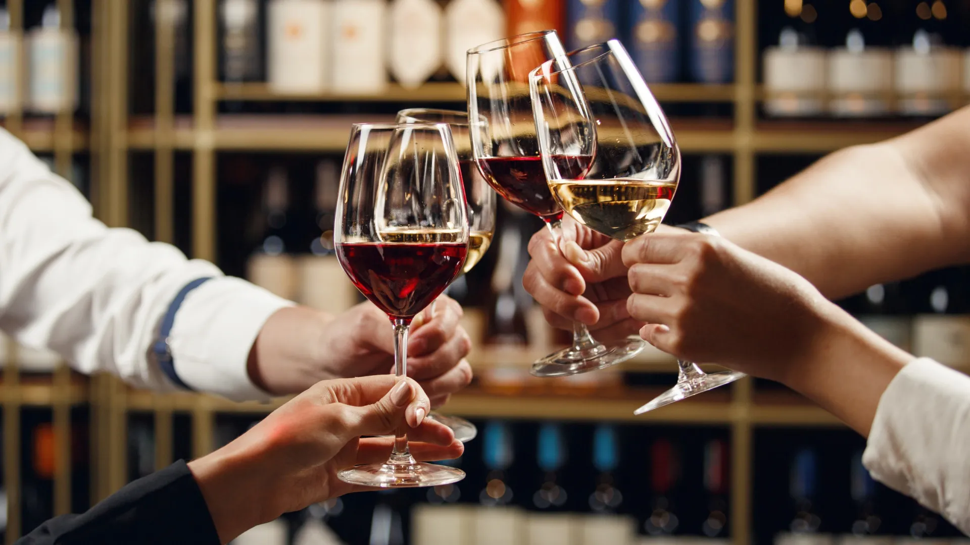 
                    Senhor Alvarinho: Blogue de vinhos chega à degustação número 500
                