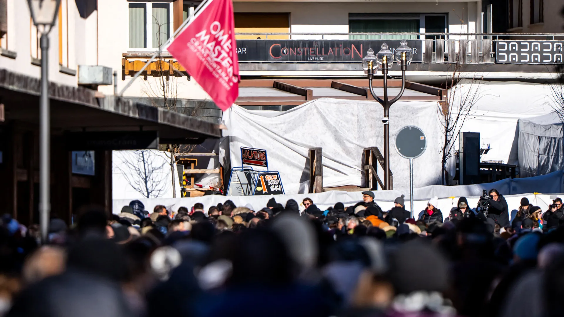 
                    Sócio de bar suíço onde morreram 40 pessoas tem histórico de crimes
                