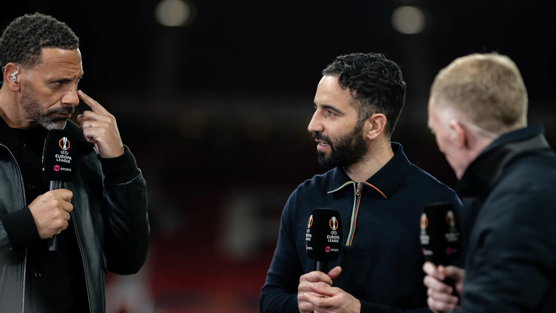 
                    Rio Ferdinand sai em defesa de Ruben Amorim: 