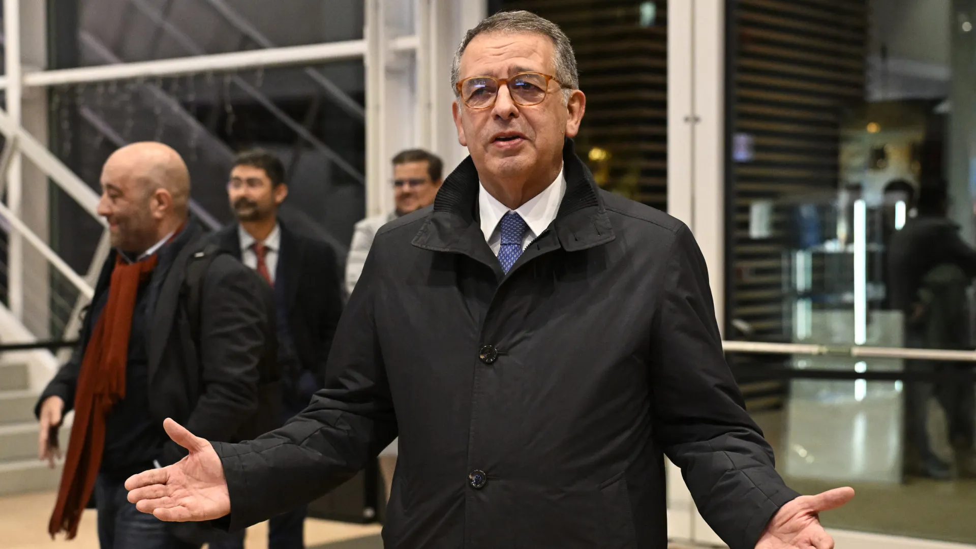 
                    António José Seguro promete ser defensor leal da Constituição
                