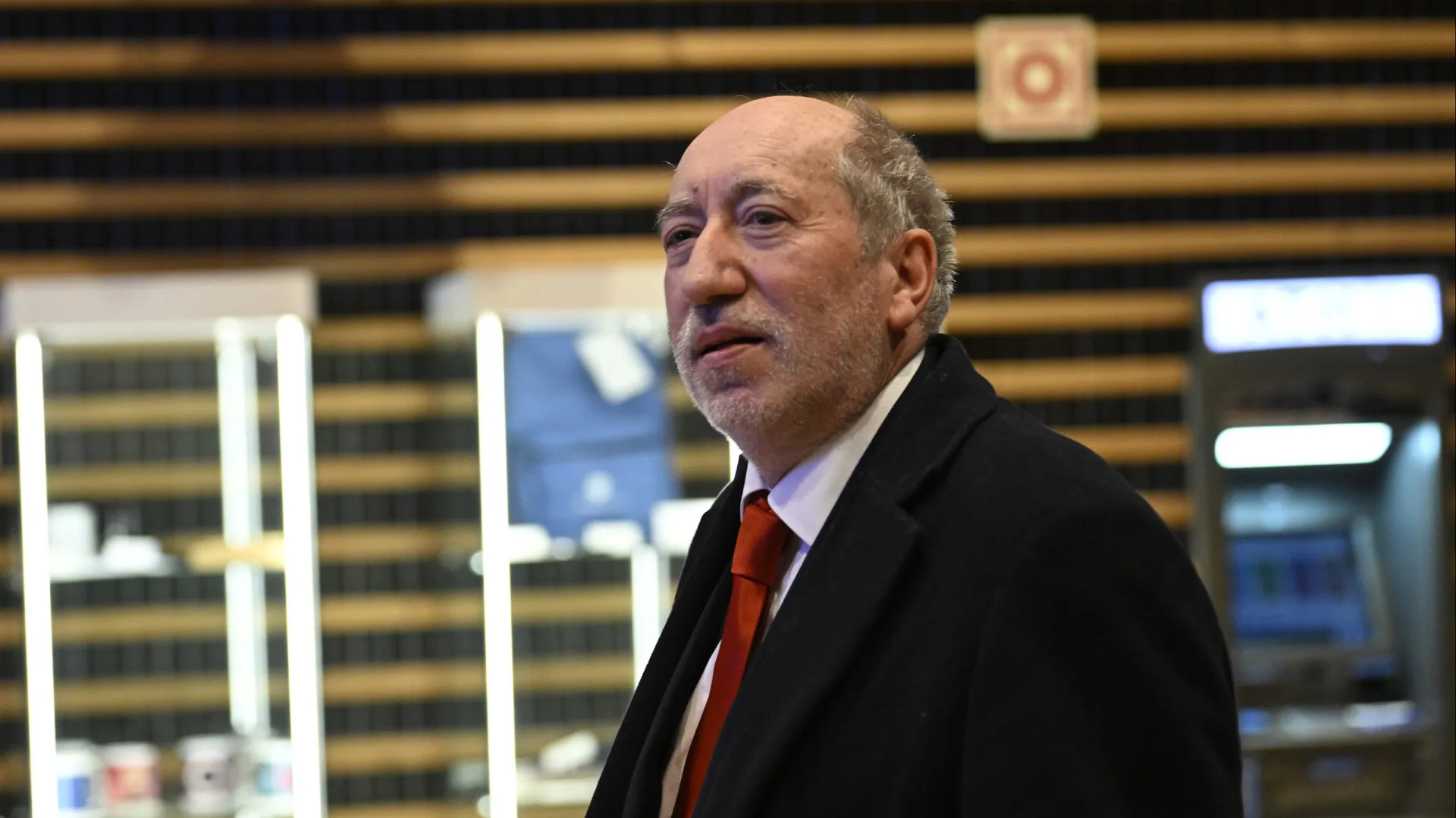 
                    António Filipe e apoio a Seguro: 