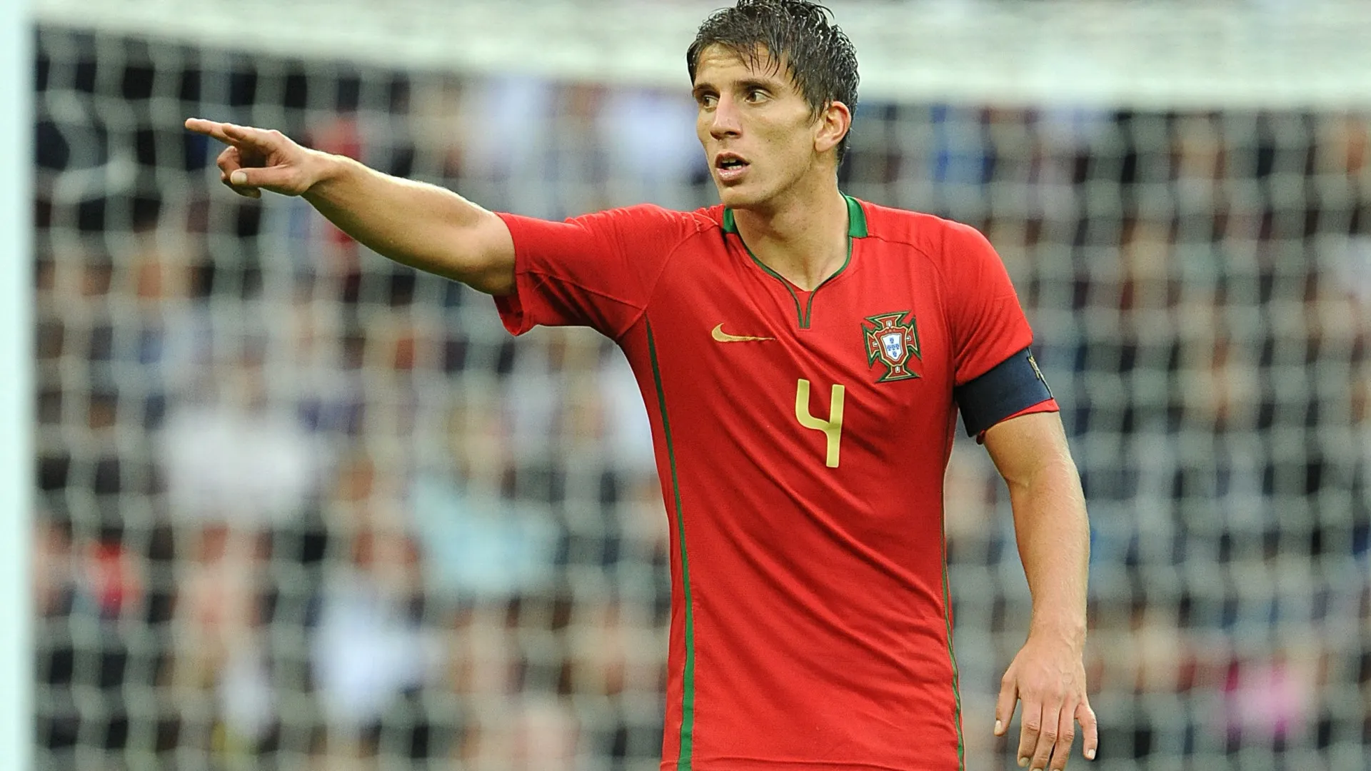 
                    Do pulo no Sporting à rede europeia no Sevilla. O que é feito de Carriço?
                